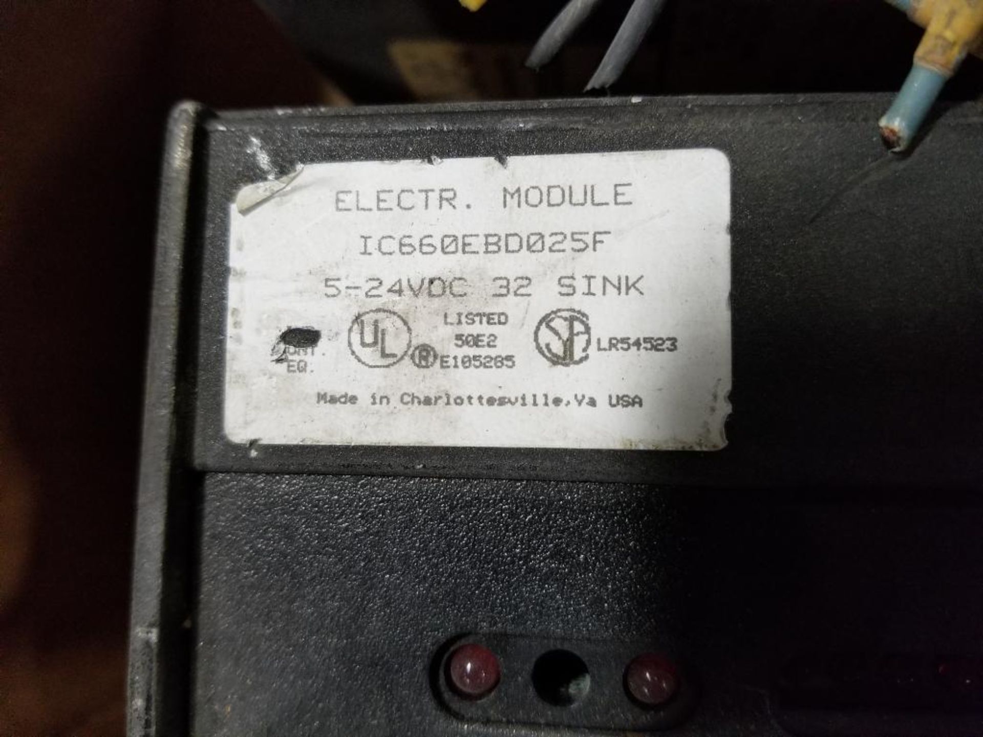 Qty 2 - GE Fanuc Genius 5-24VDC 32 Sink module. IC660EBD025F. - Image 3 of 5