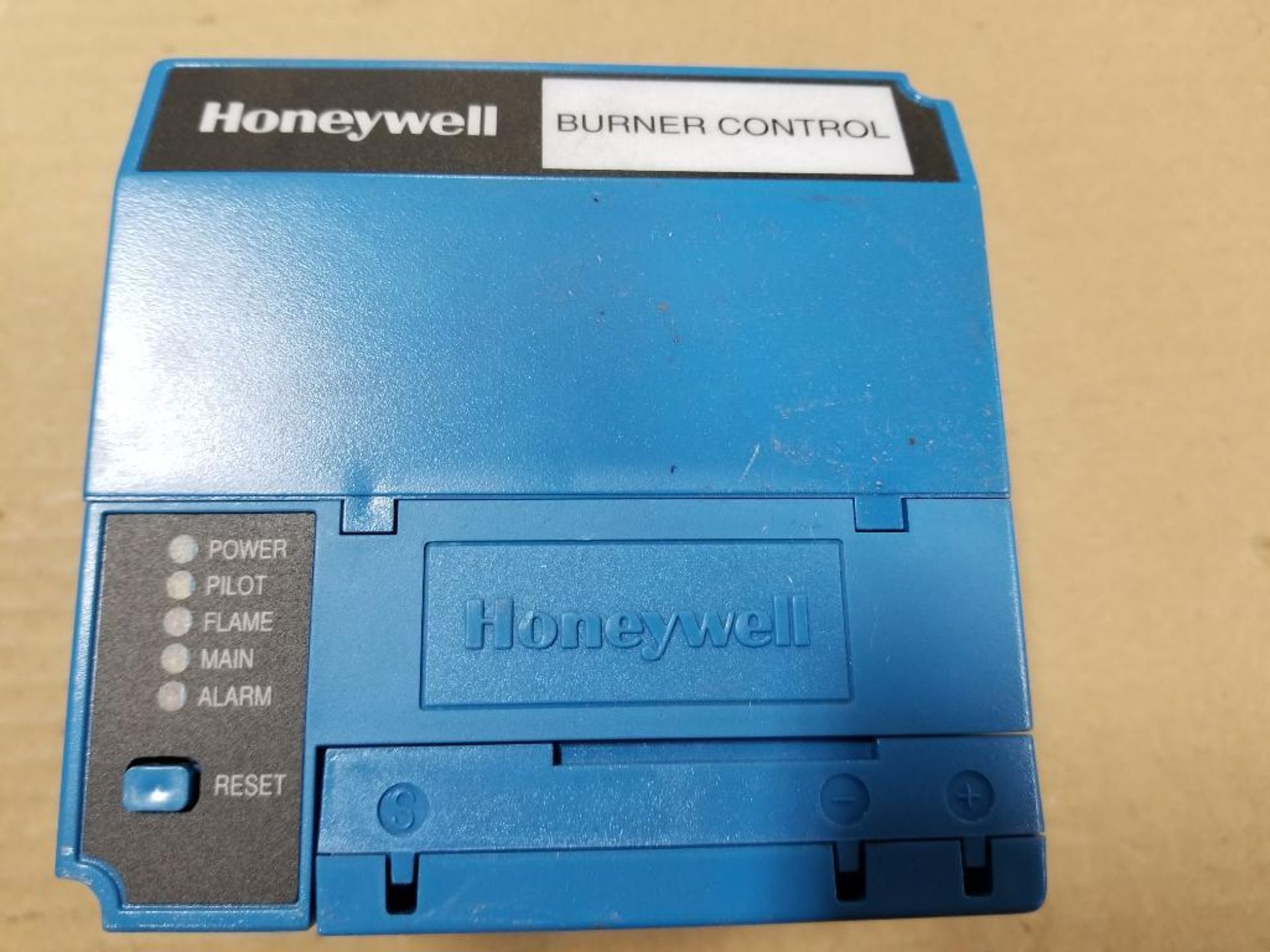 Qty 2 - Honeywell RM7890-B-1030 burner control unit. - Image 2 of 7