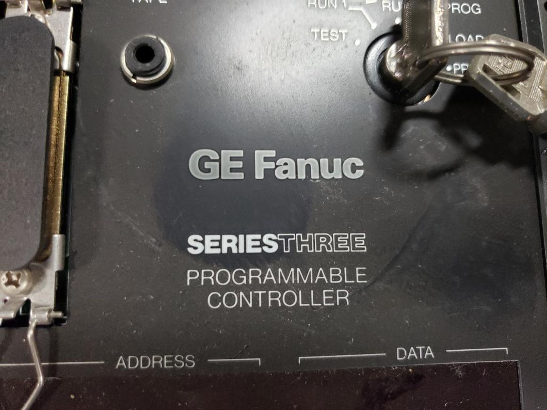 GE Fanuc Series Three Programmable controller rack. Keyed CPU. - Image 7 of 11