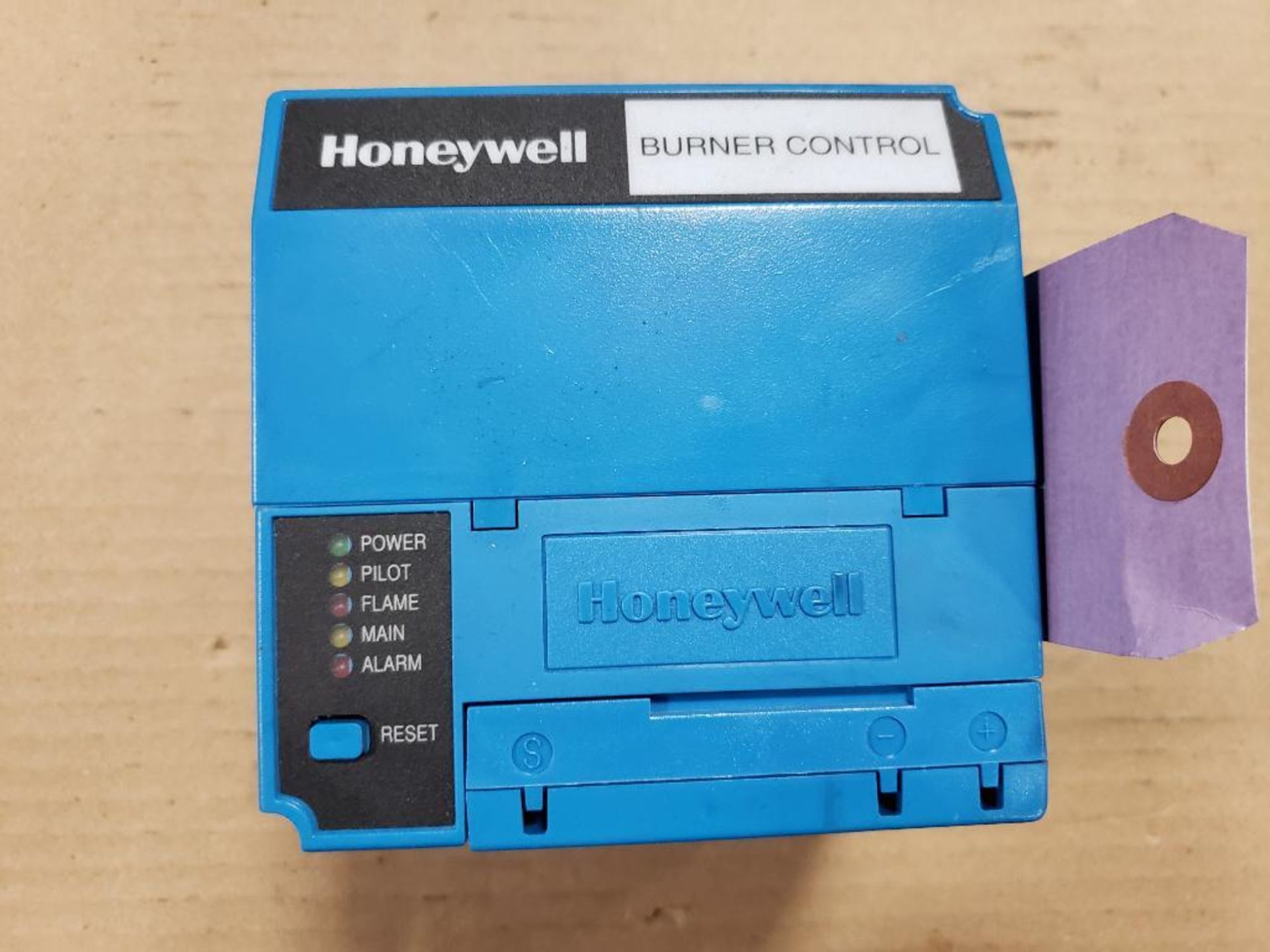Honeywell Burner control unit. RM7890-B-1030.