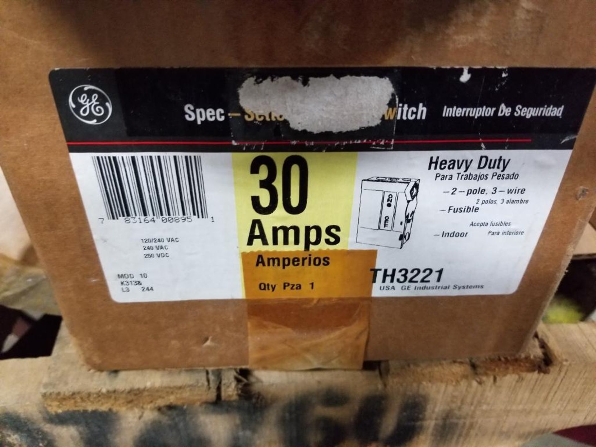 GE TH3221 Heavy Duty Safety Switch. New in box. - Image 3 of 3