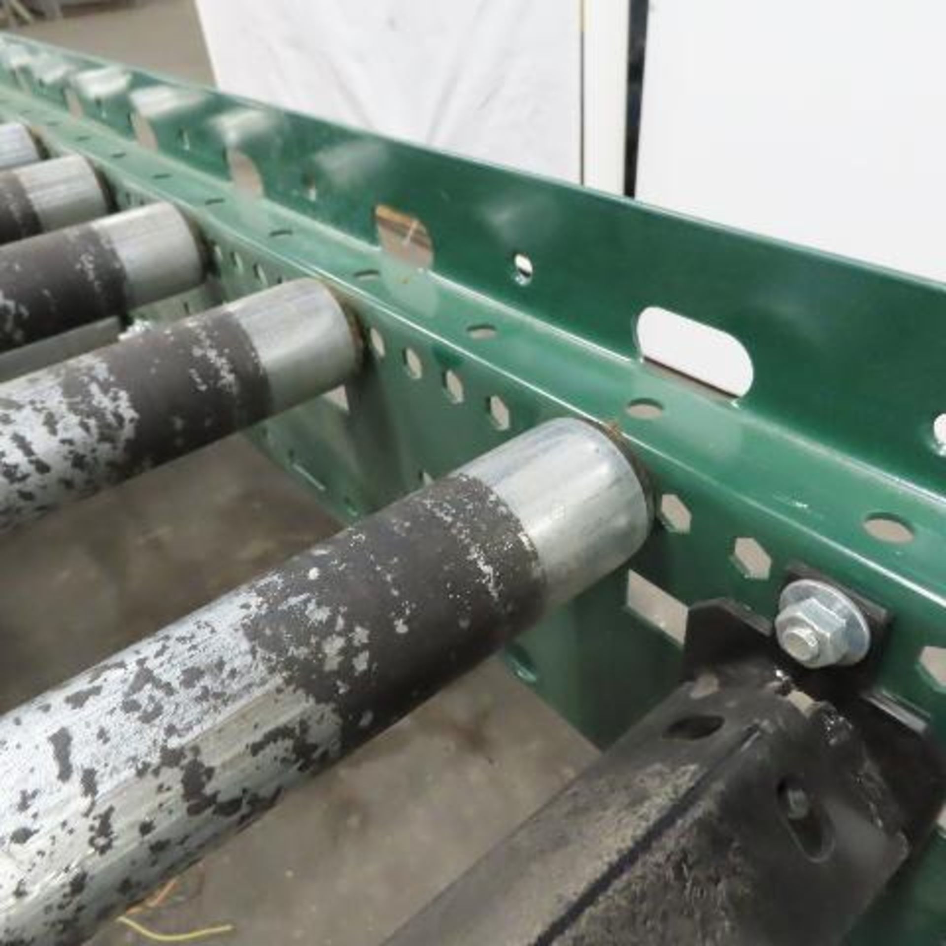 Rapistan Dematic 25" x 144 " Center Drive Belt Over Roller Conveyor 60 FPM 3Ph - Image 9 of 9