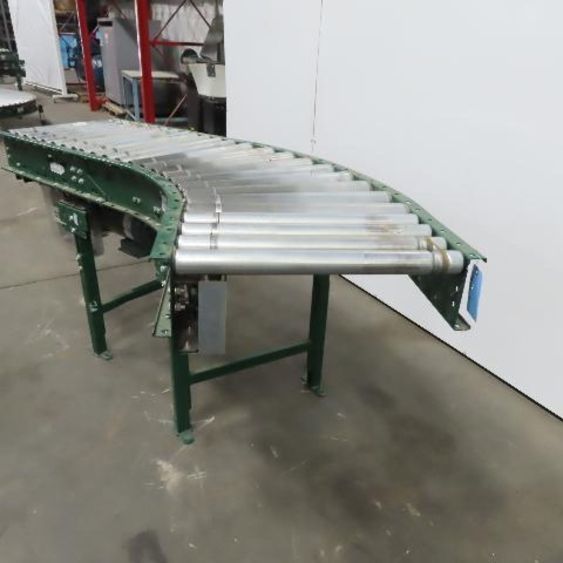 Rapistan Dematic 25"W Belt Driven Roller 45° Curve Conveyor 22"BF 70FPM W/Legs. - Image 4 of 10