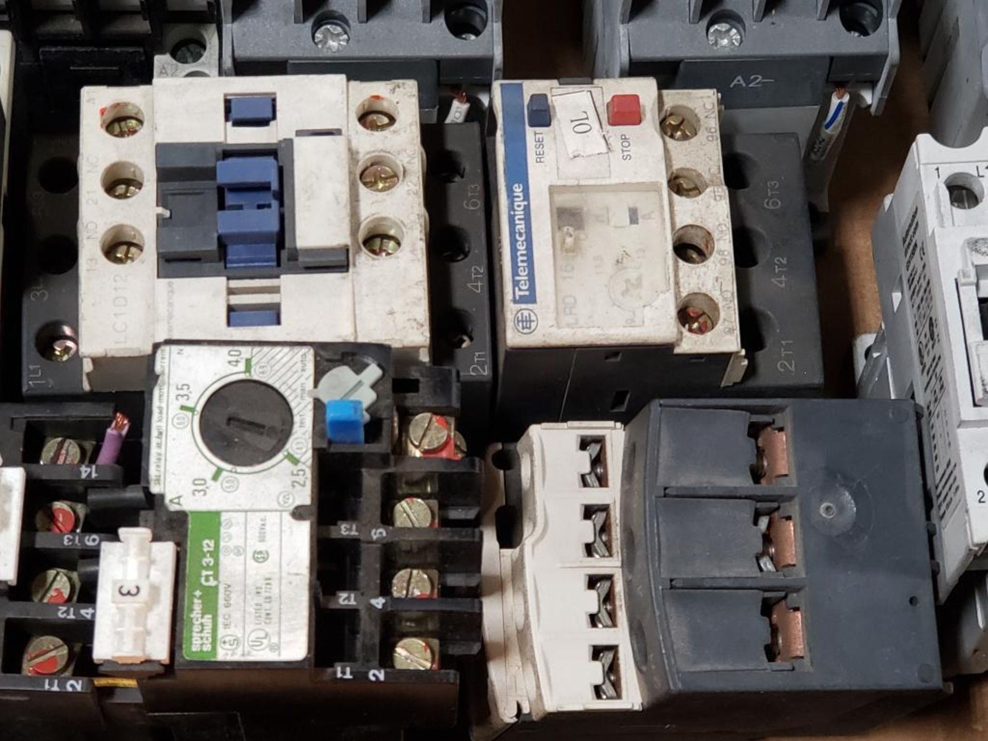 Assorted contactors. Allen Bradley, Abb, Siemens. - Image 9 of 10