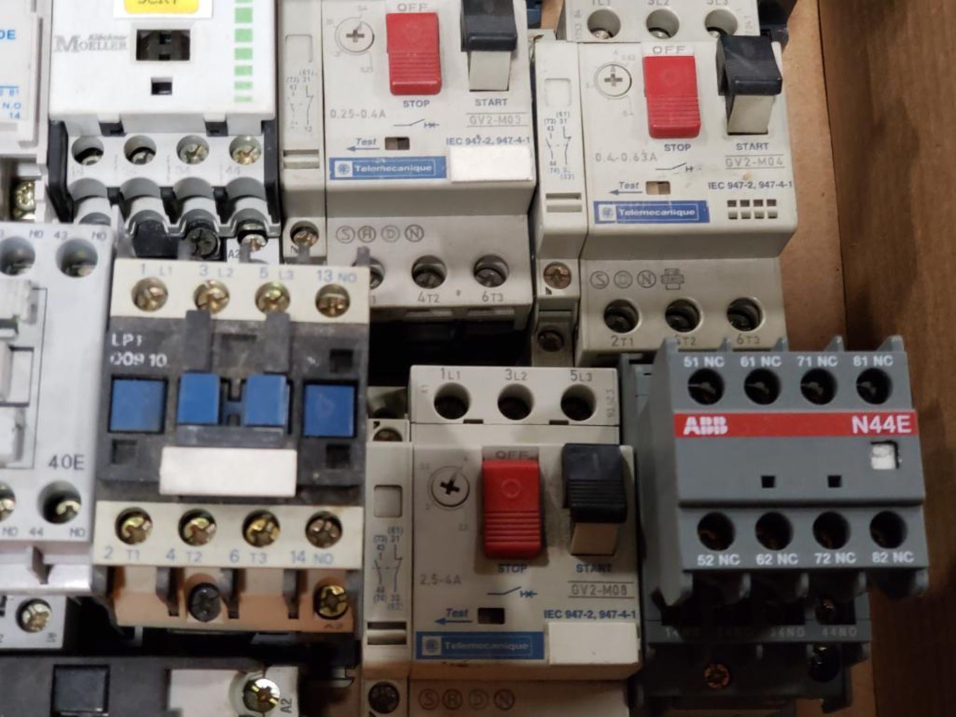 Assorted contactors. - Image 4 of 8