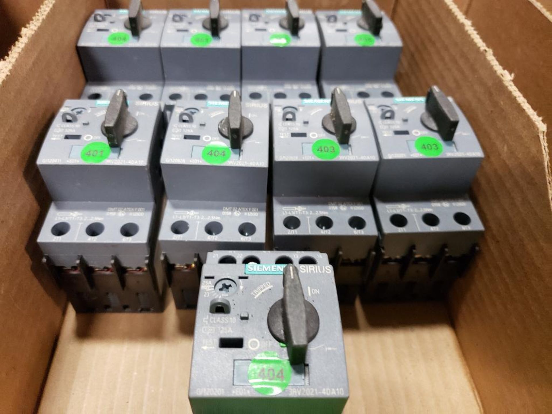 Qty 9 - Assorted Siemens Sirius motor starter, contactor.