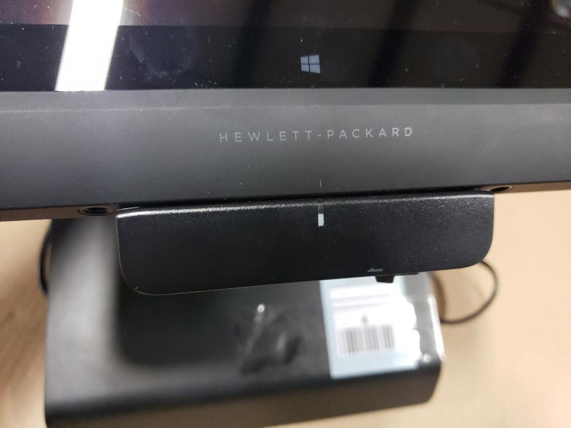 HP Elitepad 1100 G2 10.1 tablet with case and retail expansion dock. - Image 3 of 6
