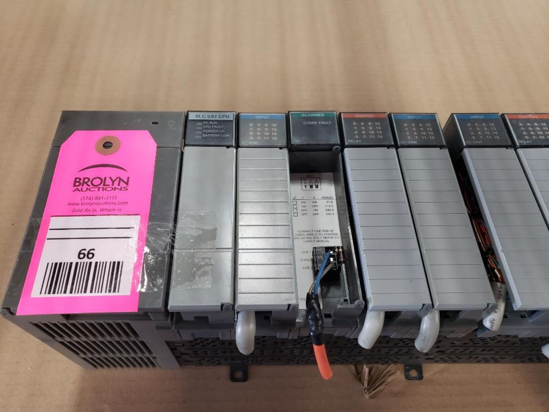 Allen Bradley SLC 5/01 CPU controller rack. With Scanner card. - Image 2 of 5