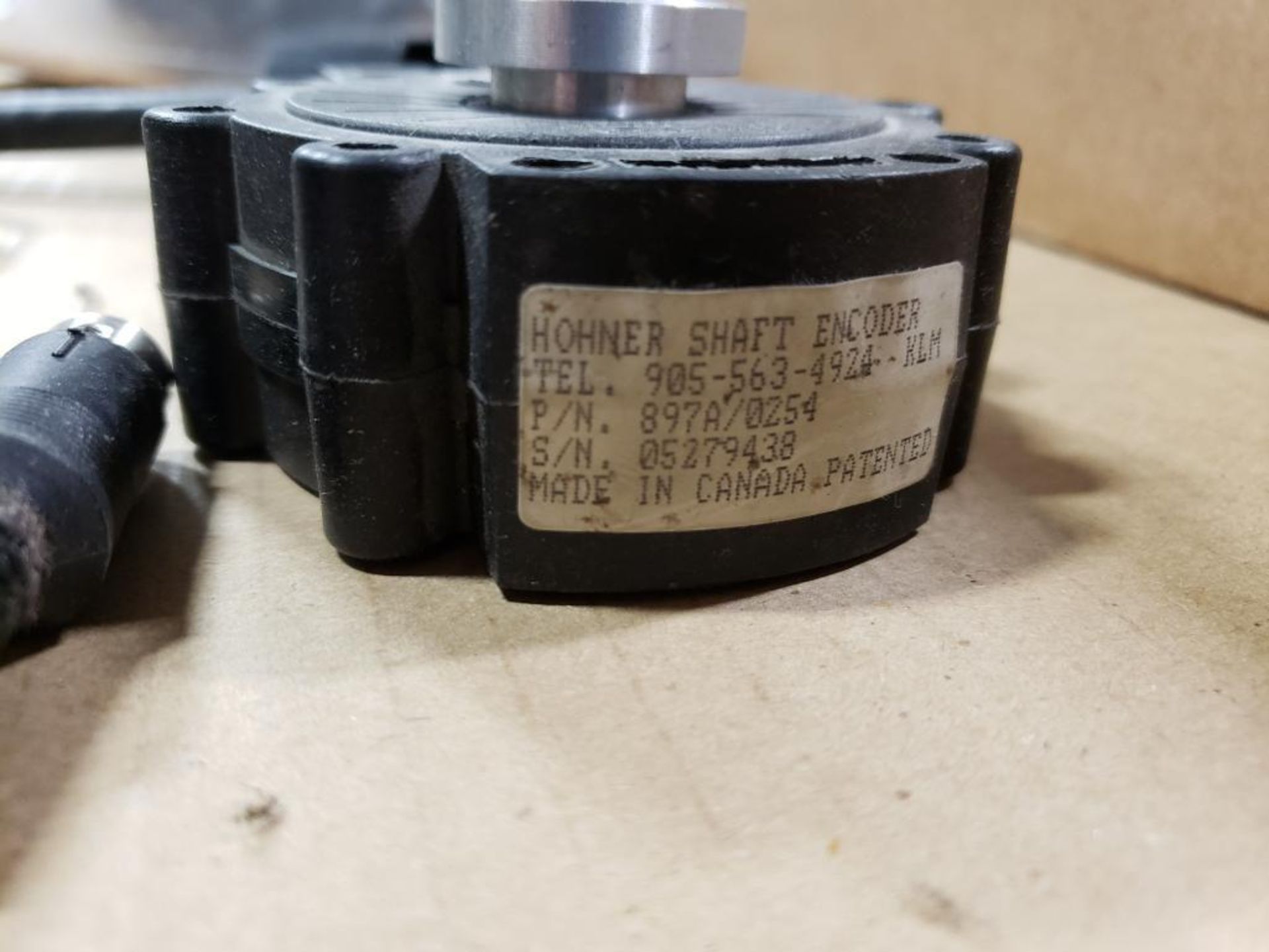 Assorted electrical equipment. Hohner Shaft encoder 897A/0254. with sensors. - Image 3 of 6