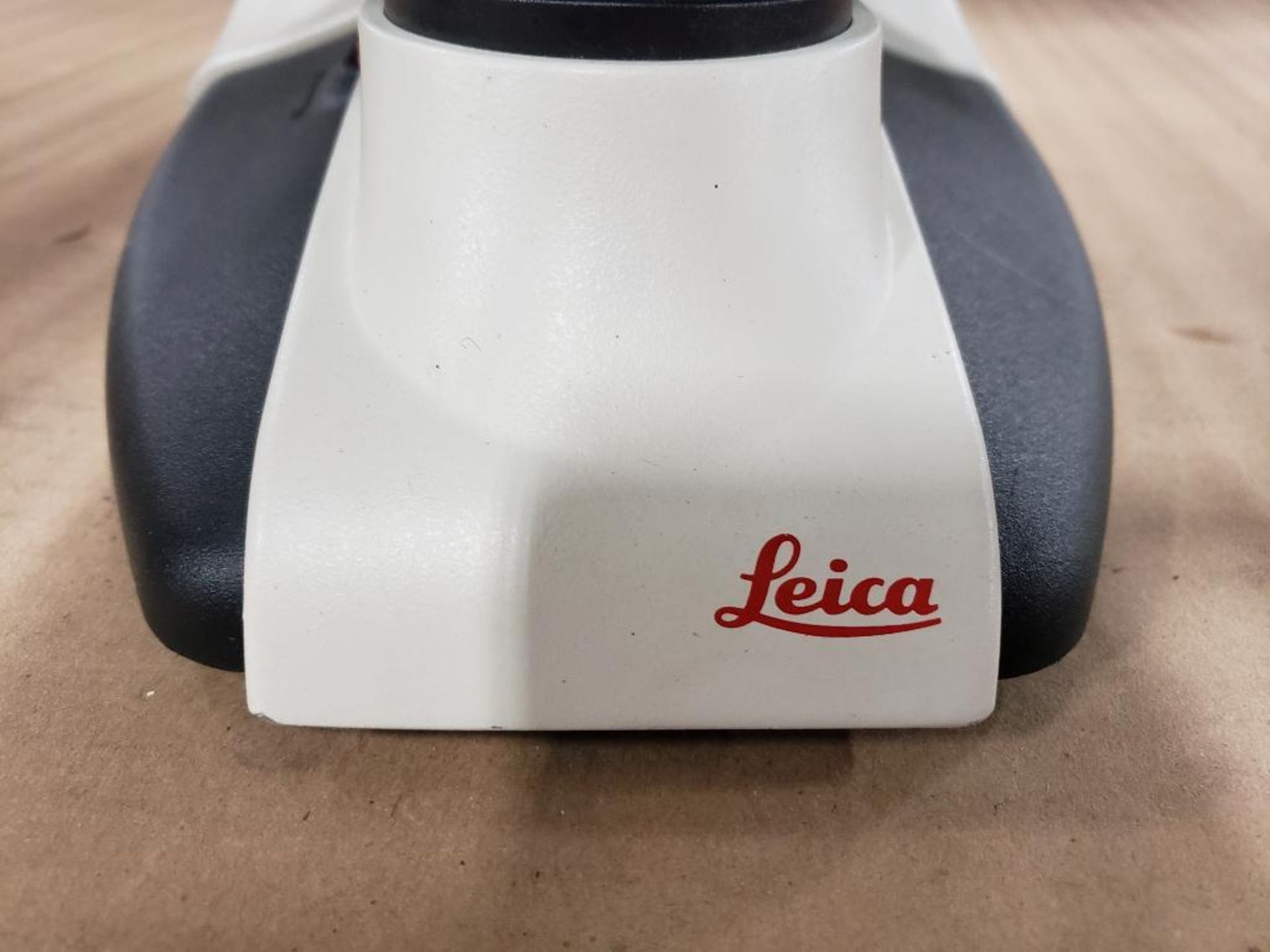 Leica CME Microscope 120VAC. 1349521X. - Image 3 of 8