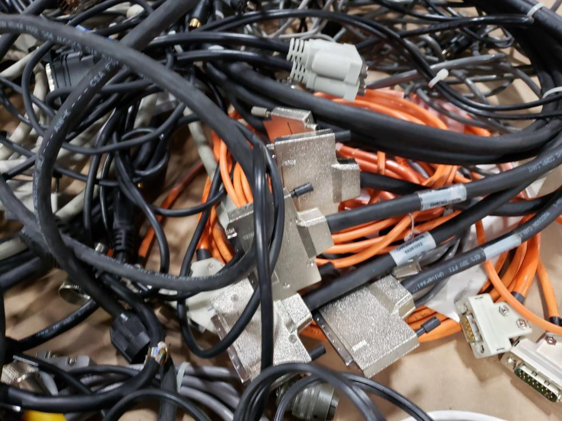 Large assortment of power and connection cordsets. - Image 5 of 10