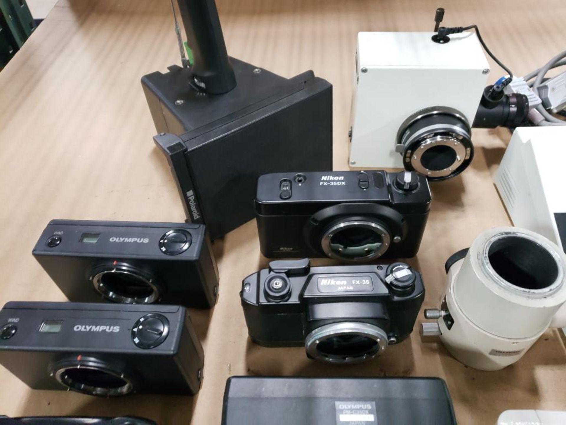 Assorted microscope cameras and accessories equipment. - Image 14 of 14