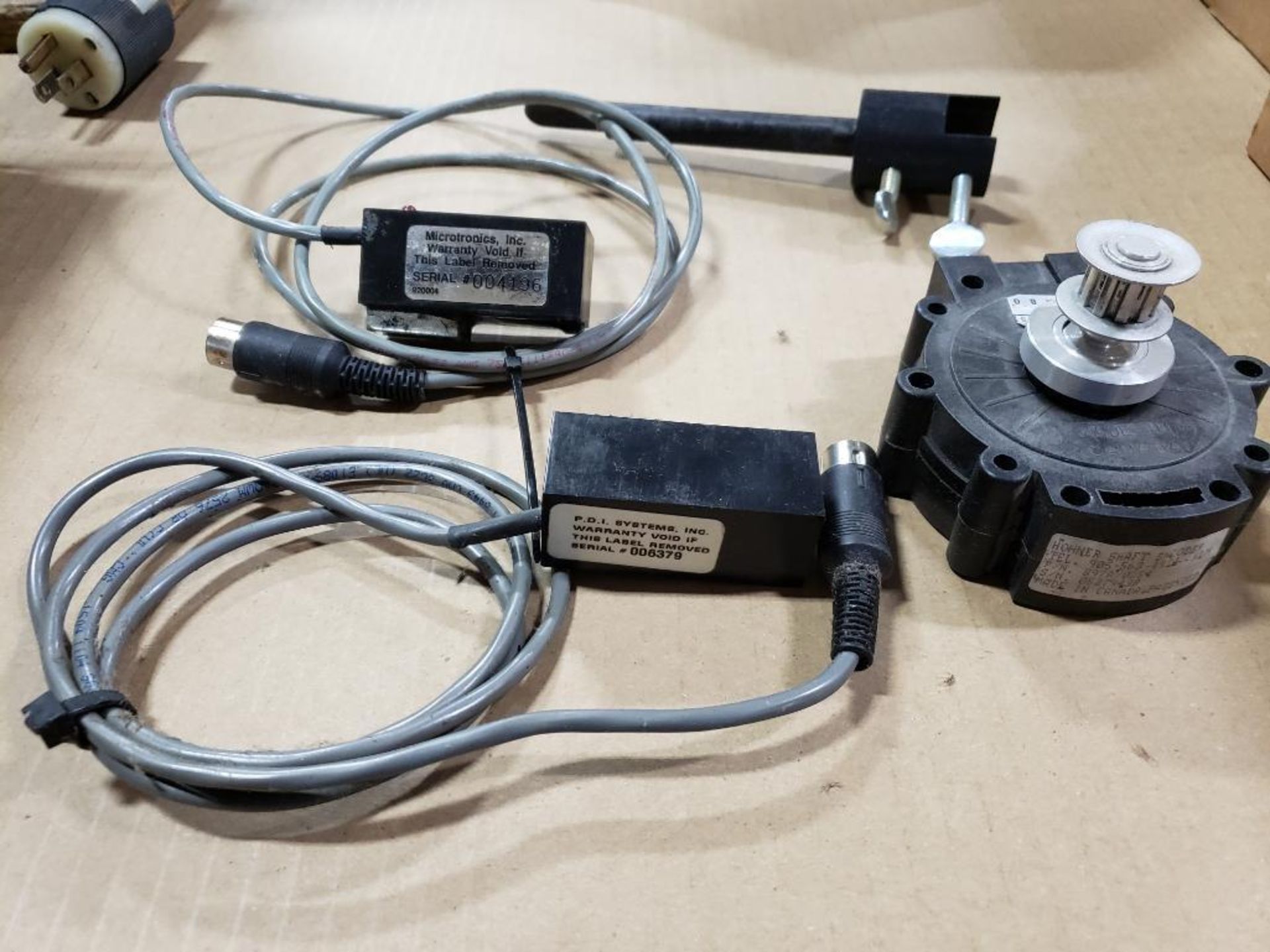 Assorted electrical equipment. Hohner Shaft encoder 897A/0254. with sensors. - Image 2 of 6