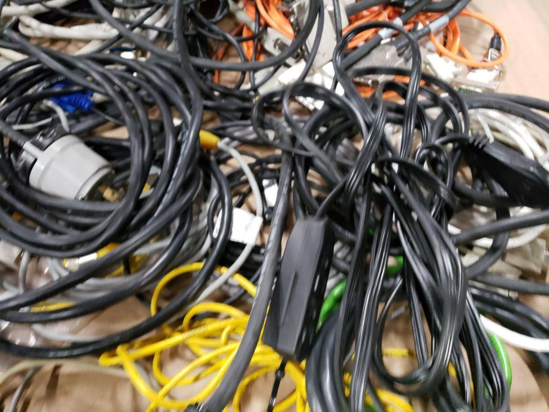 Large assortment of power and connection cordsets. - Image 6 of 10