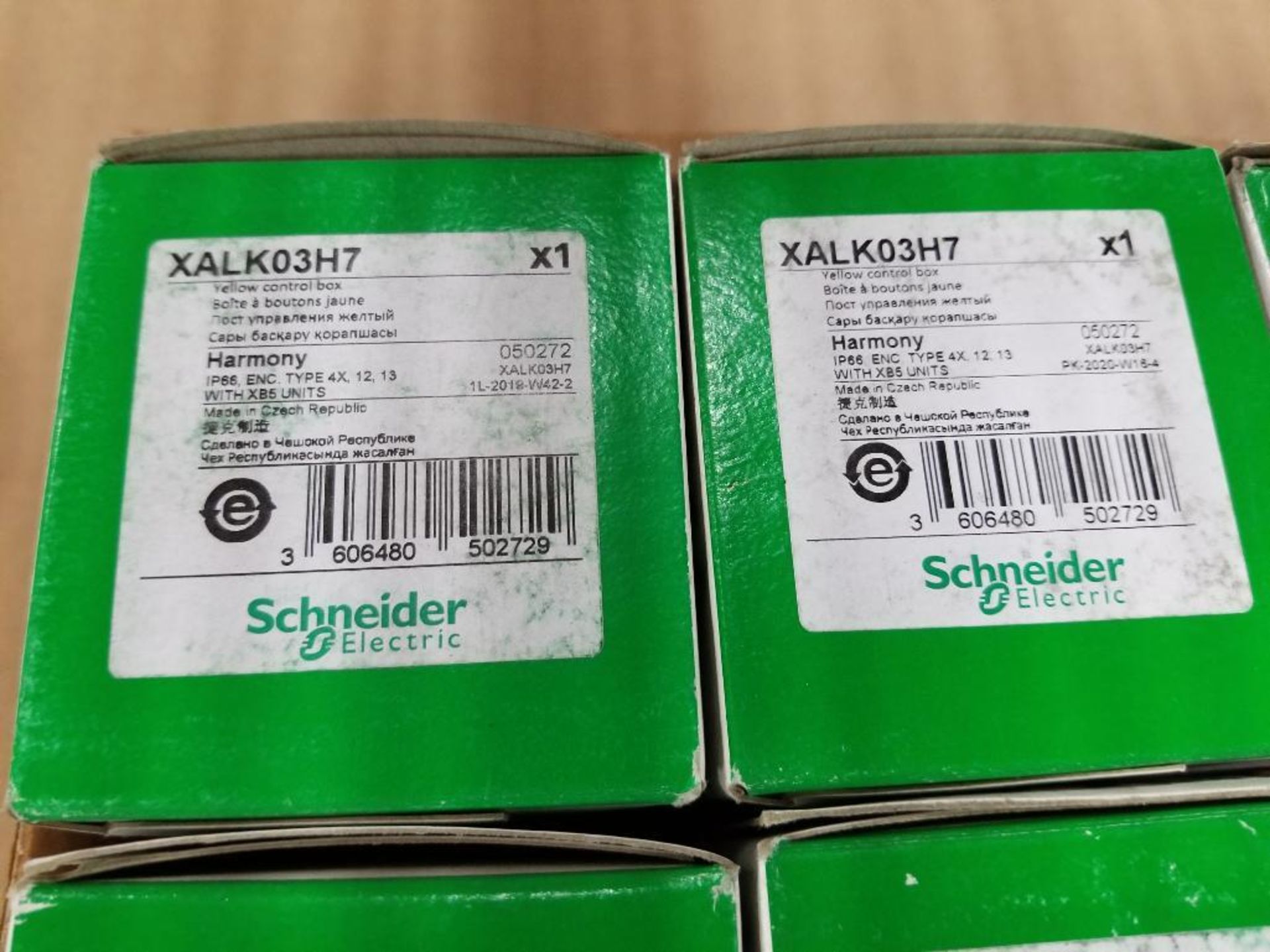Qty 12 - Schneider Electric XALK03H7 Yellow control box. New in box. - Image 2 of 7