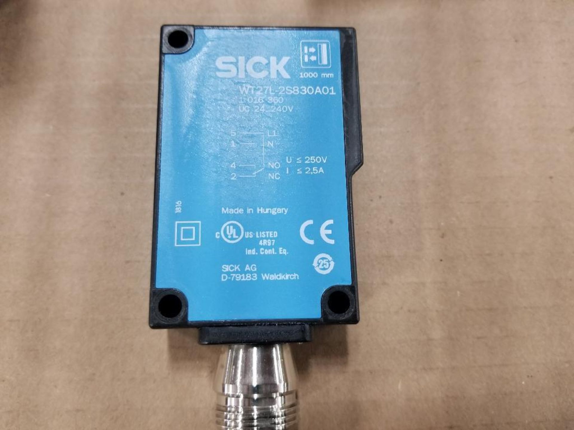 Qty 3 - Sick WT27L-2S830A01 photoelectric sensor. - Image 7 of 9
