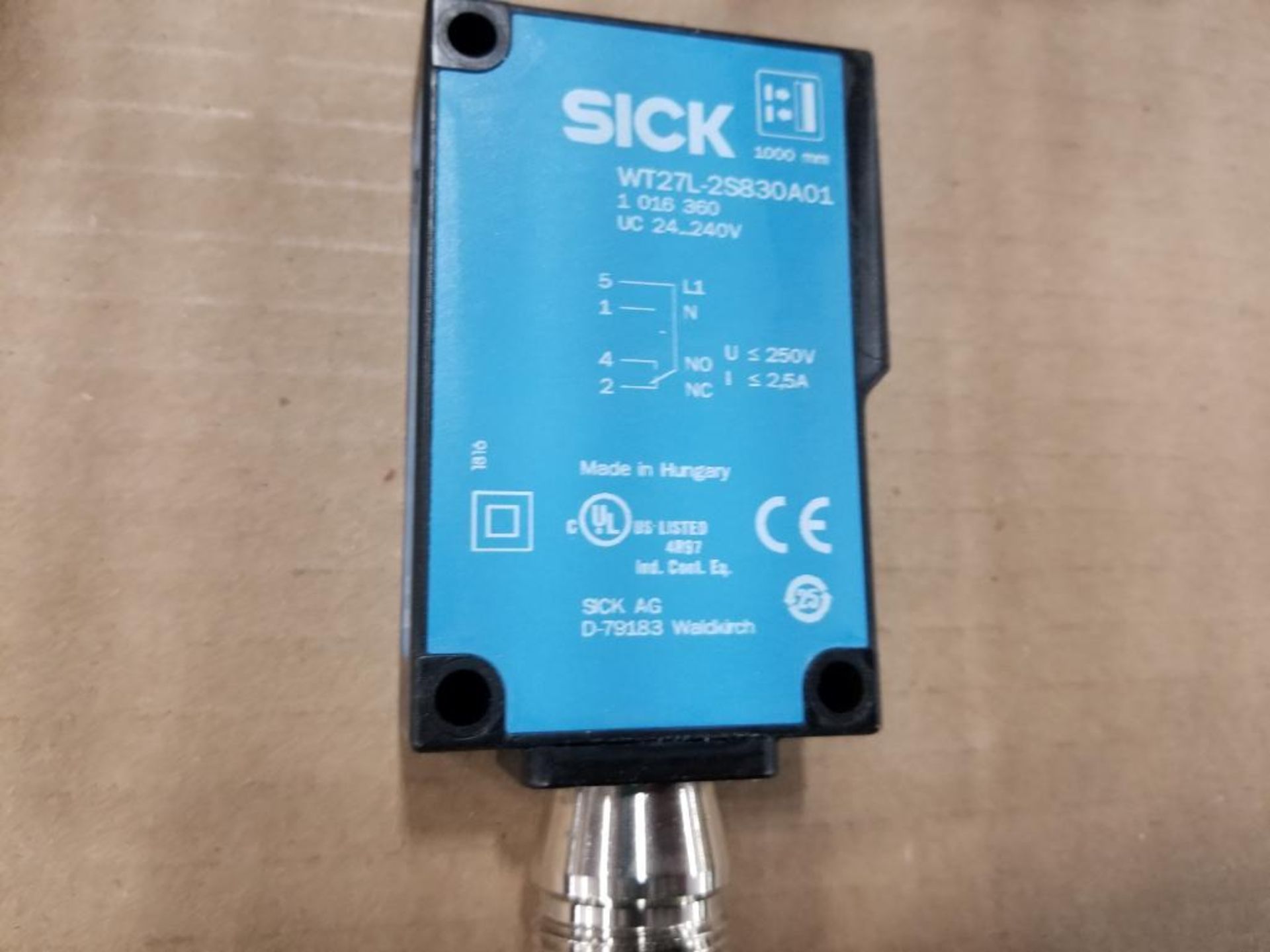 Qty 3 - Sick WT27L-2S830A01 photoelectric sensor. - Image 8 of 9