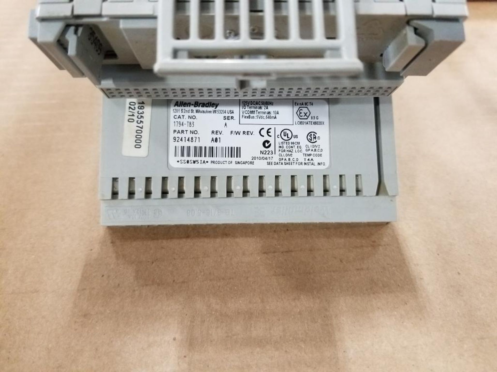 Large Qty of Allen Bradley 1794-TB3 Flex I/O terminal base. - Image 5 of 9