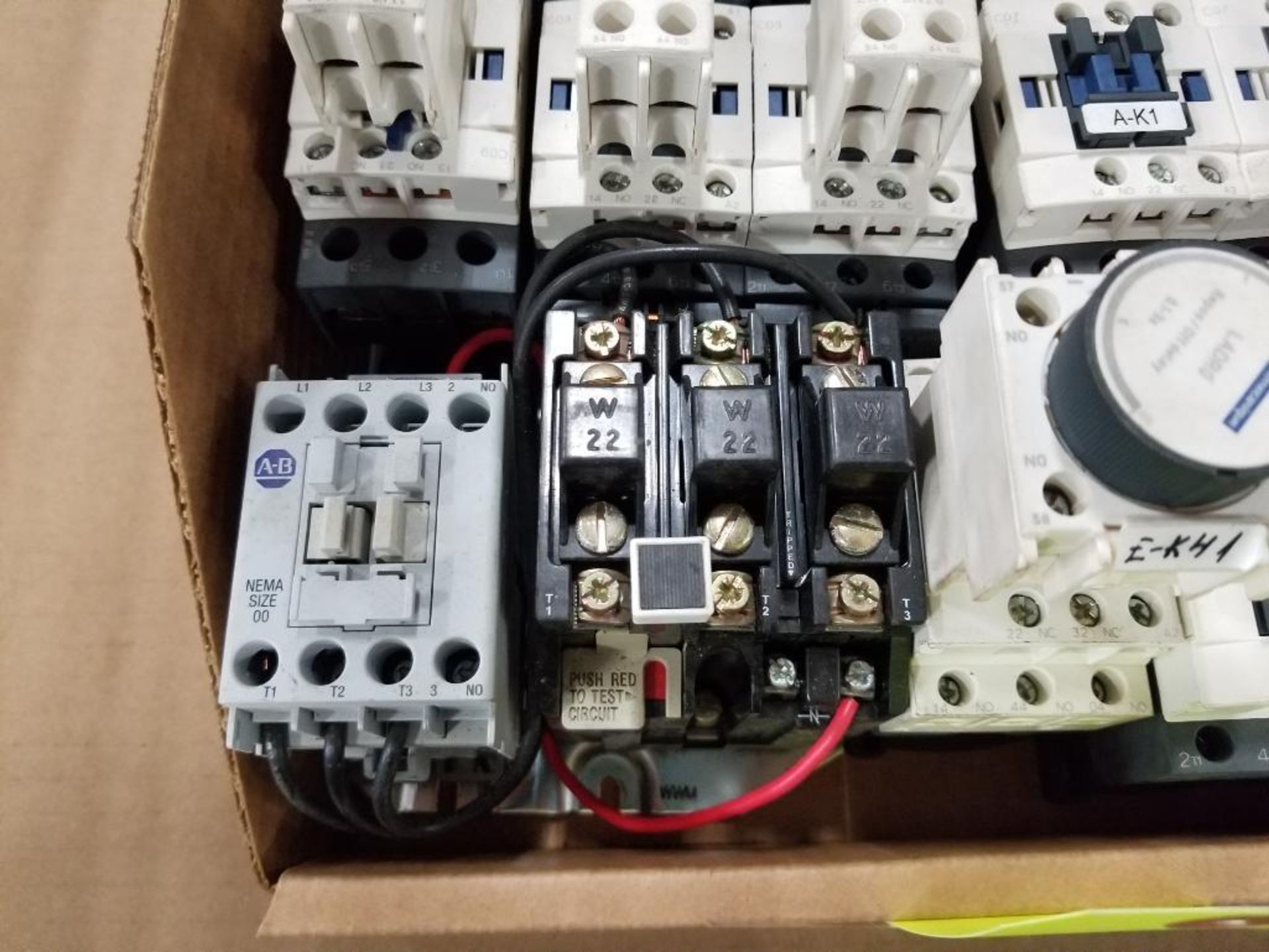 Assorted electrical contactor, relay. Allen Bradley. Telemecanique. - Image 3 of 9