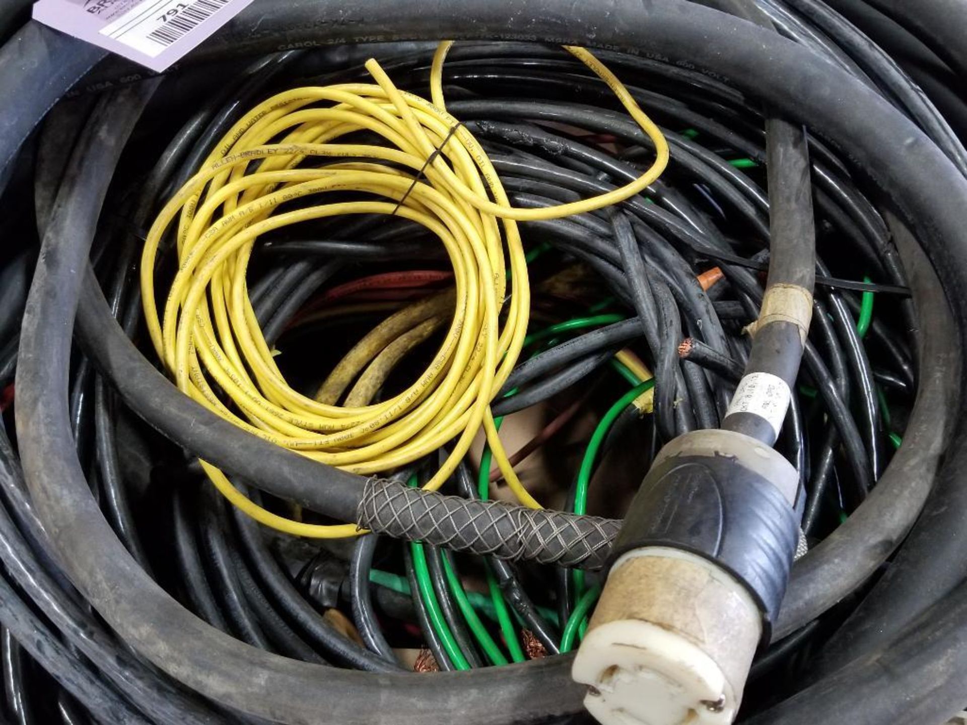 Stack of assorted electrical wiring. - Image 2 of 6