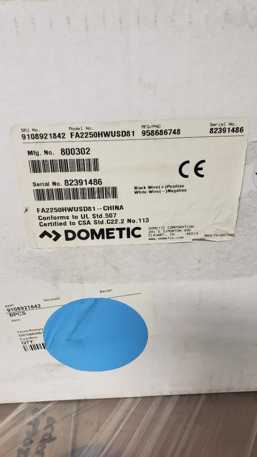 Qty 30 - Dometic Fan-Tastic fan. Assorted model numbers. New in bulk box. - Image 4 of 6