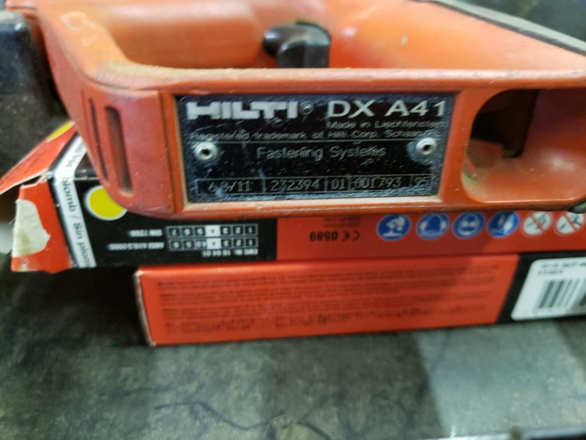 Hilti DXA41 powder actuated tool, with MX72 magazine. - Image 6 of 9