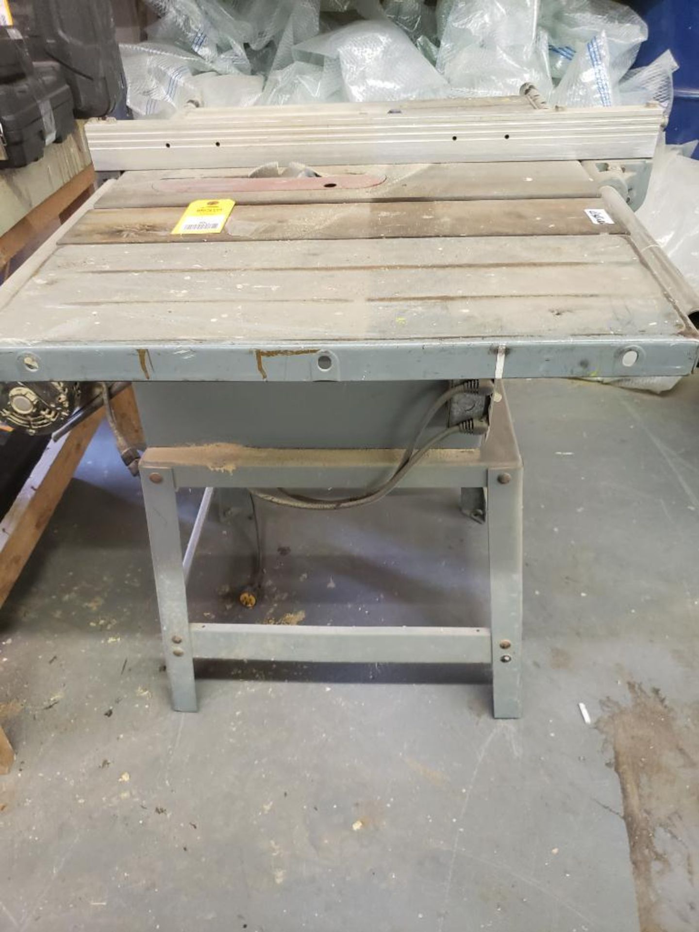 10" Delta table saw. - Image 6 of 7