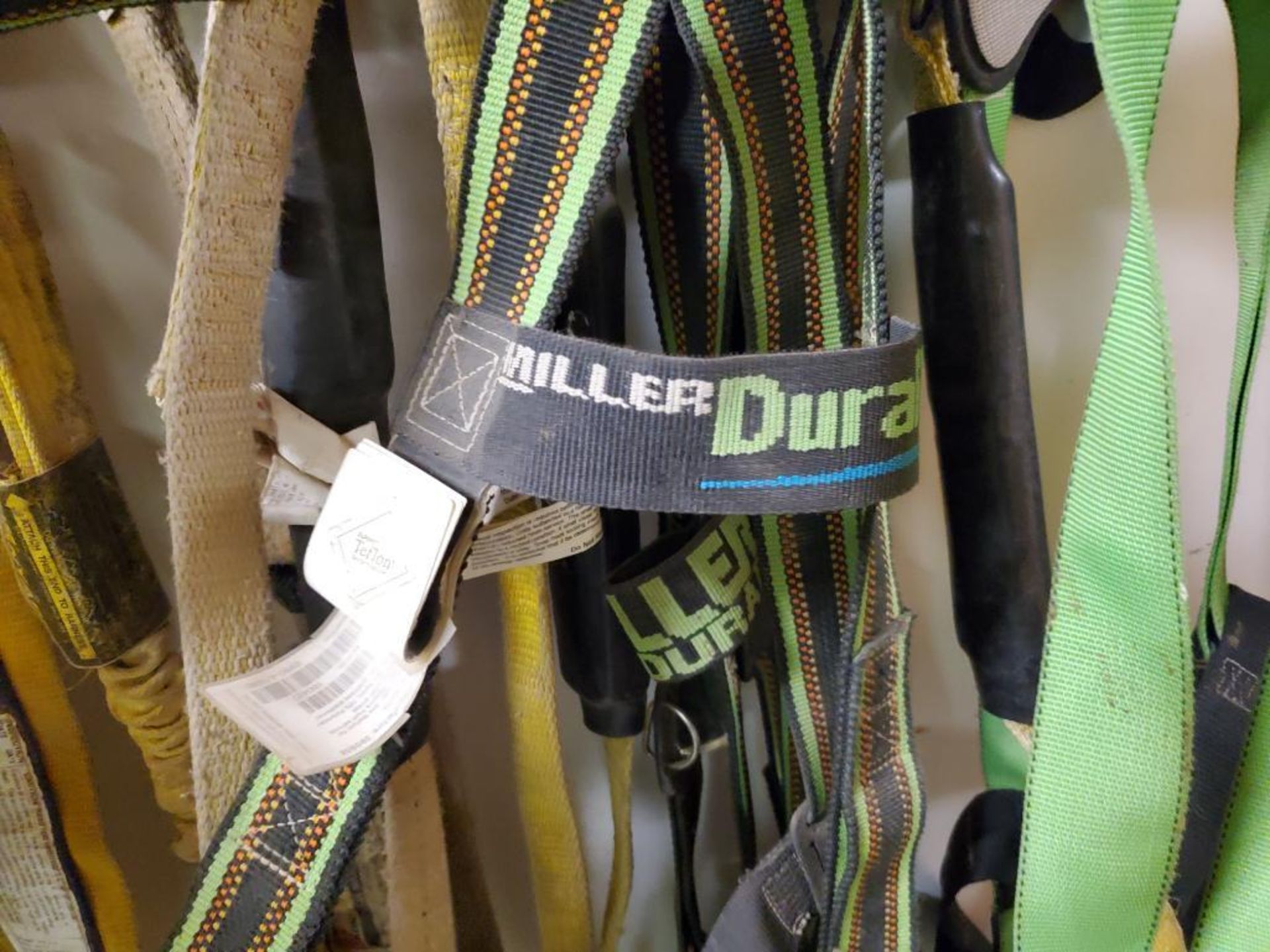 Large assortment of safety harnesses. - Image 7 of 13