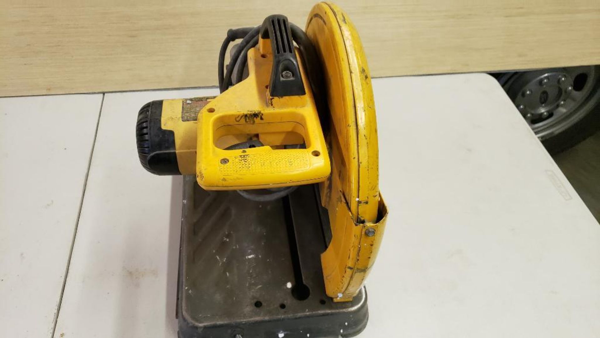 DeWalt D28700 14" Chop saw. - Image 7 of 8