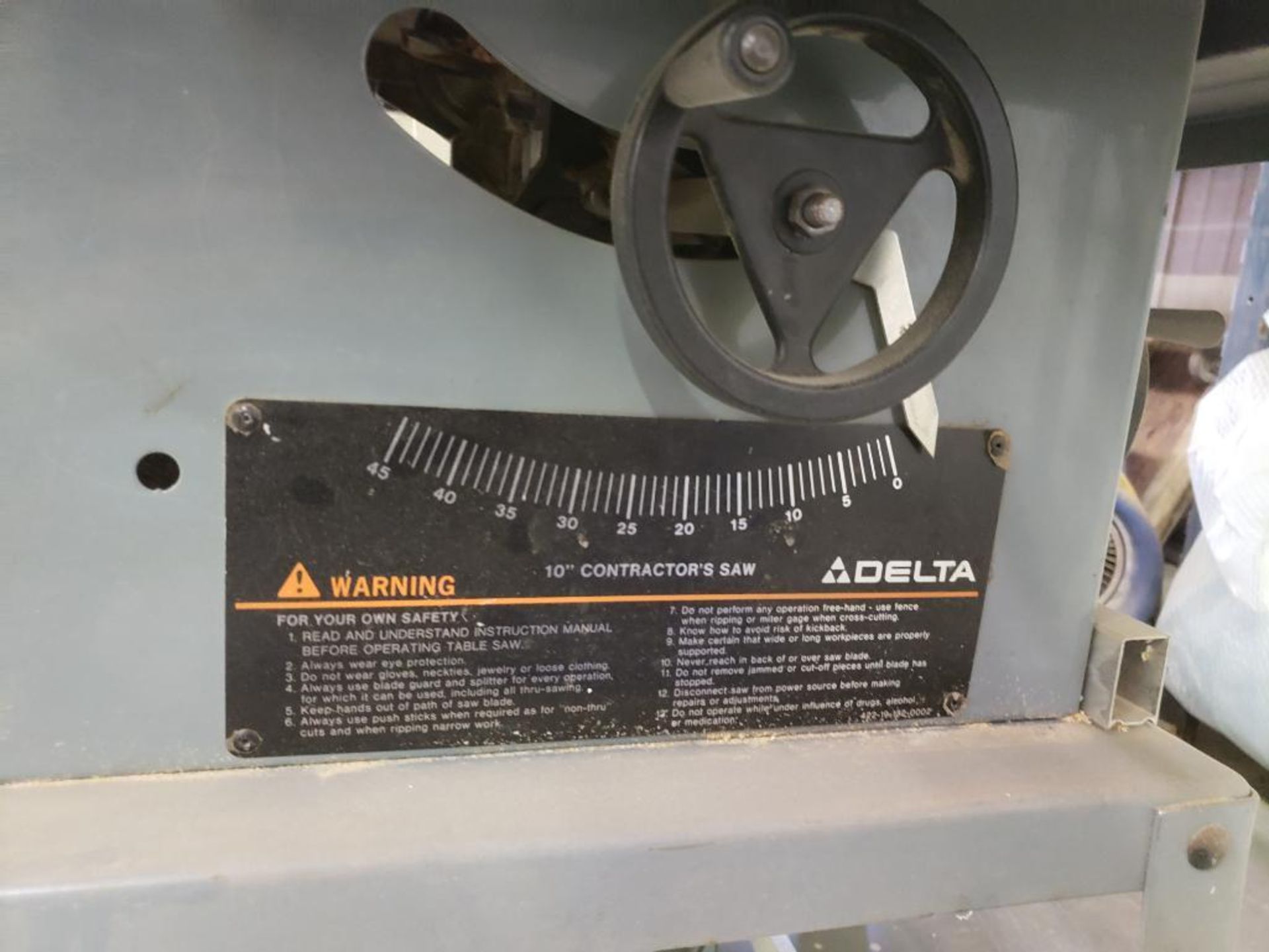 10" Delta table saw. - Image 2 of 7