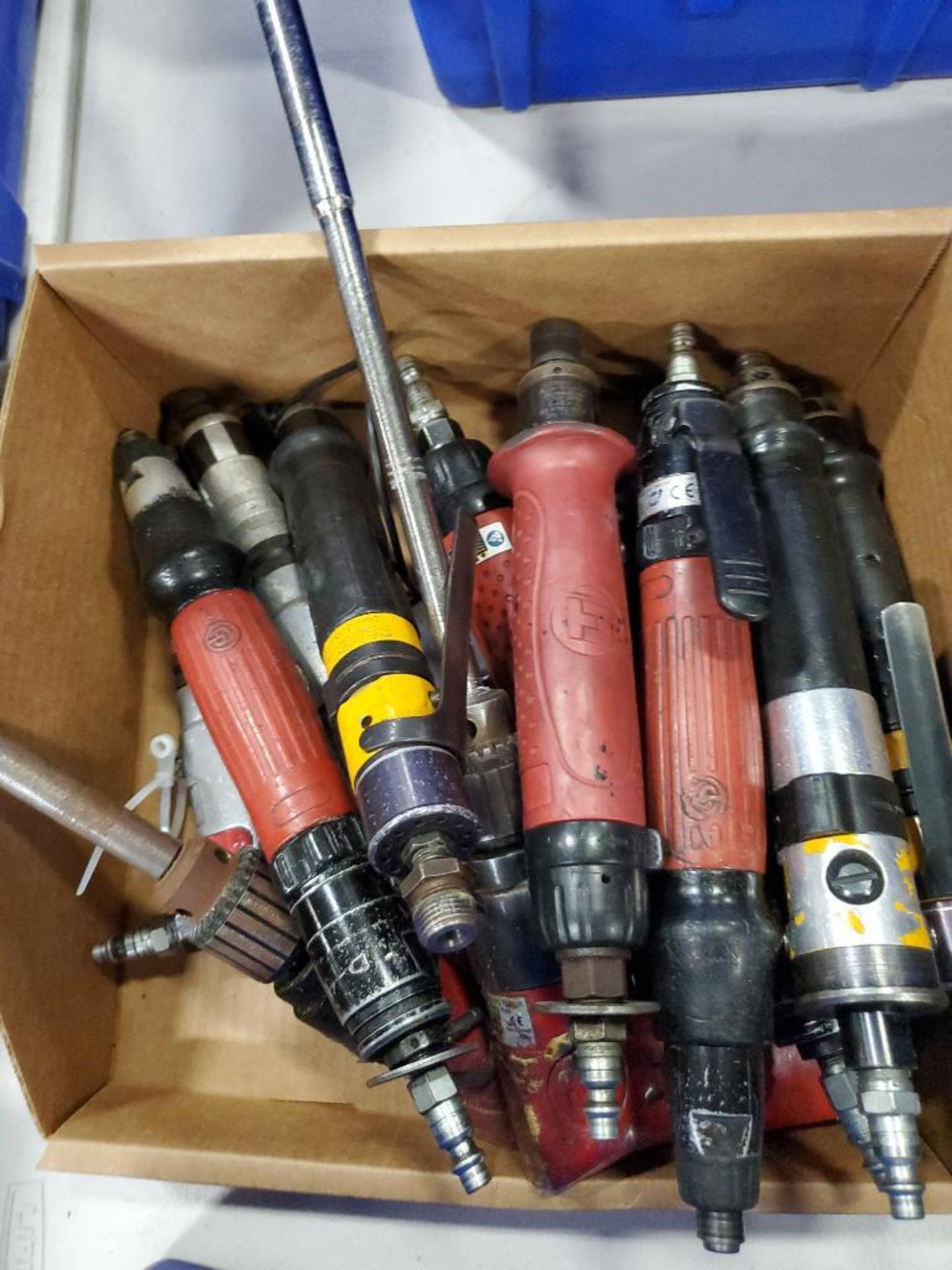 Assorted air tools. Drivers, applicators. - Image 4 of 4