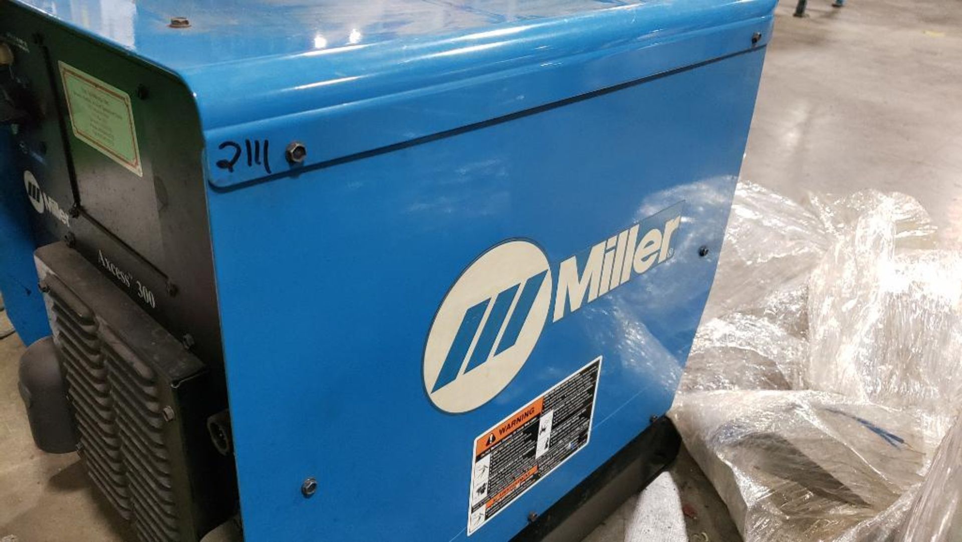 Miller Axcess 300 w/E-STOP and Miller Auto ROI control Weld system