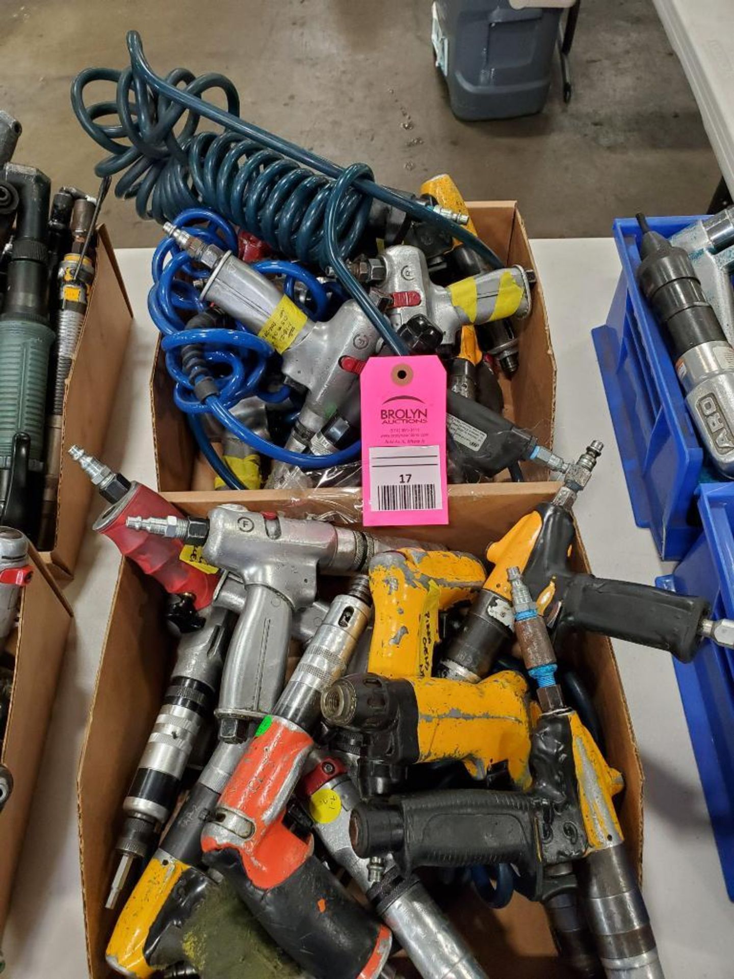 Assorted air tools. Drivers.