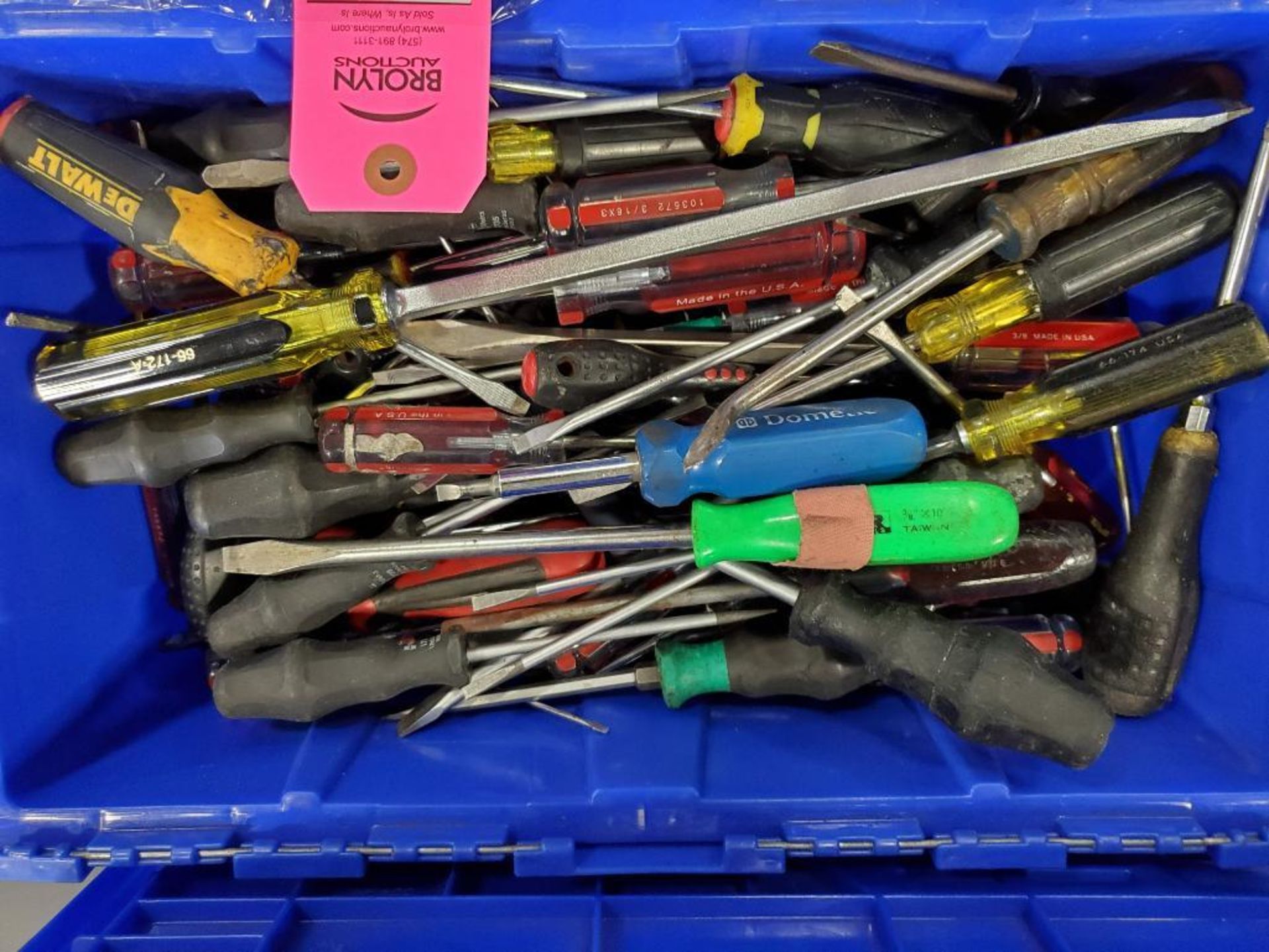 Assorted hand tools. Screwdrivers, picks, allen wrenches. - Image 3 of 4