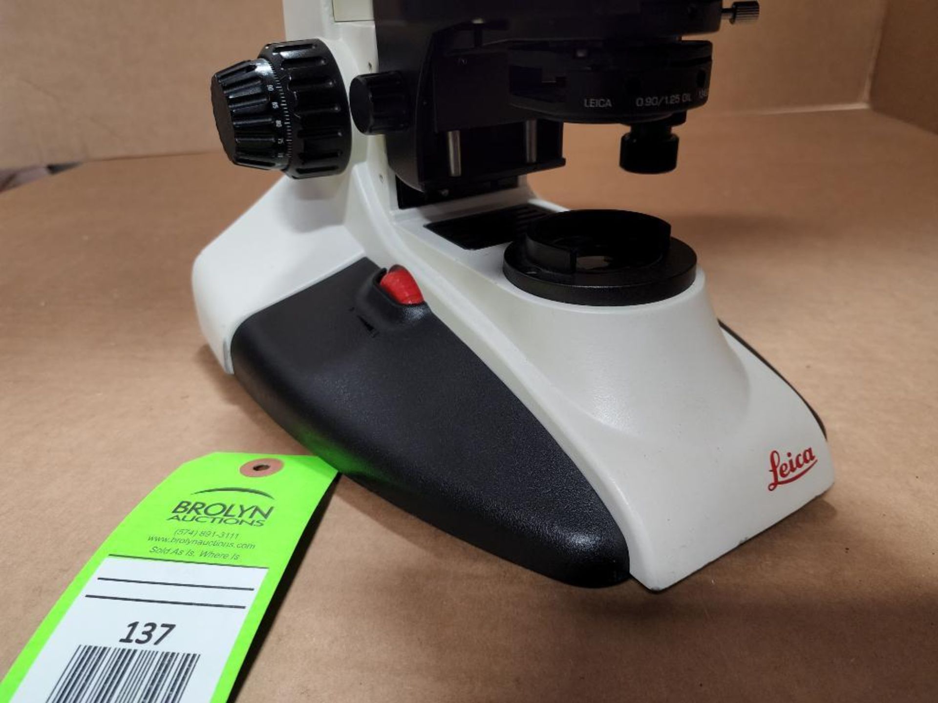 Leica CME Microscope 120VAC. 1349521X. - Image 2 of 7