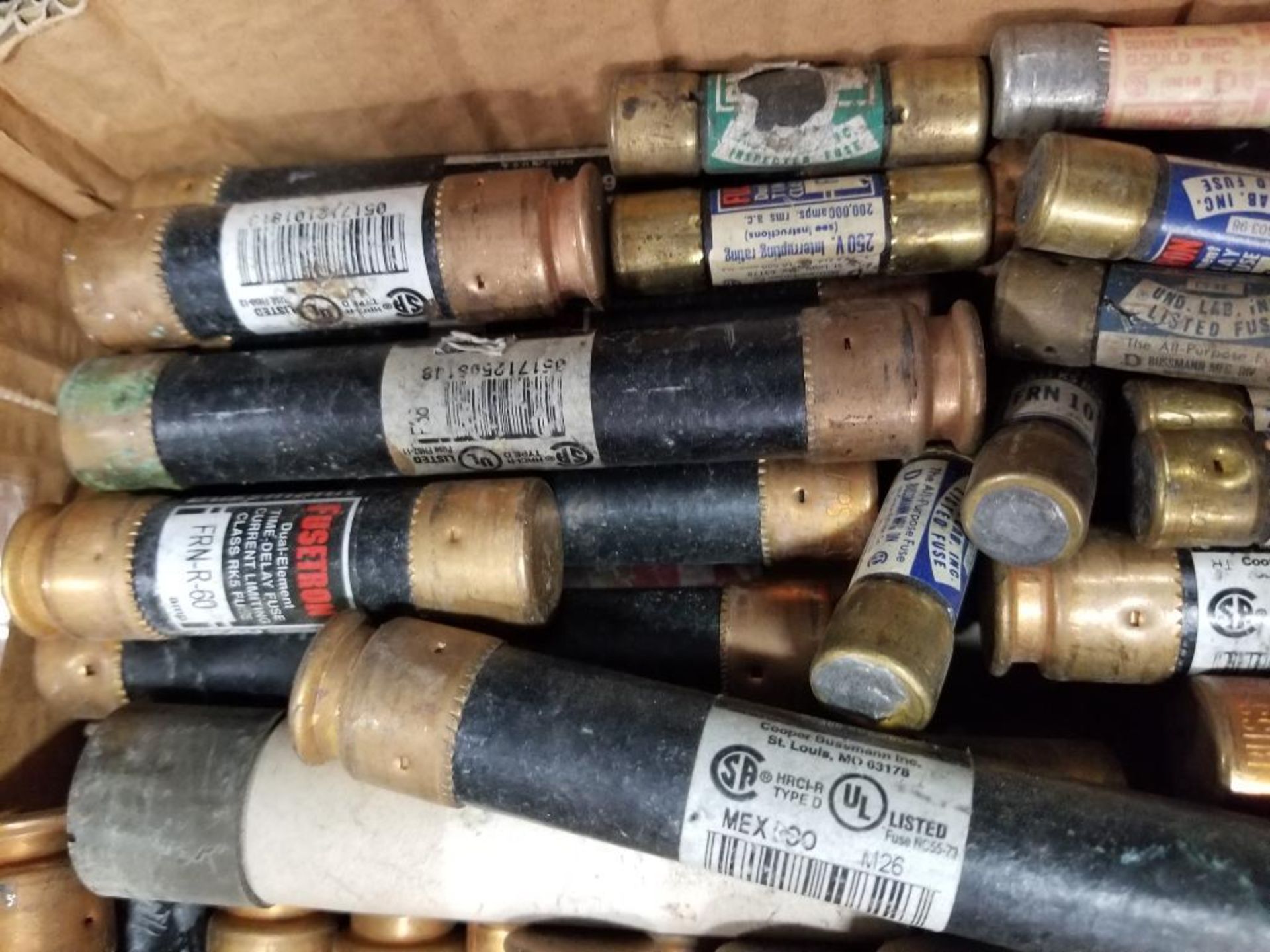 Assorted electrical fuses. Buss, Fusetron. - Image 3 of 8