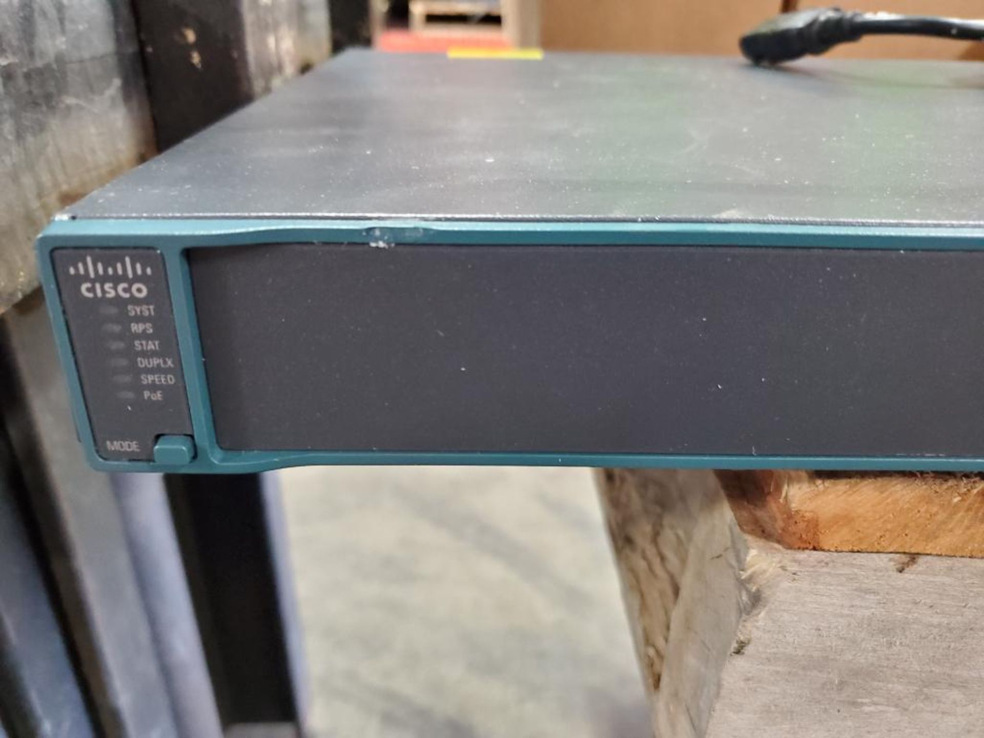 Cisco Systems Catalyst 2960 switch. - Image 2 of 9