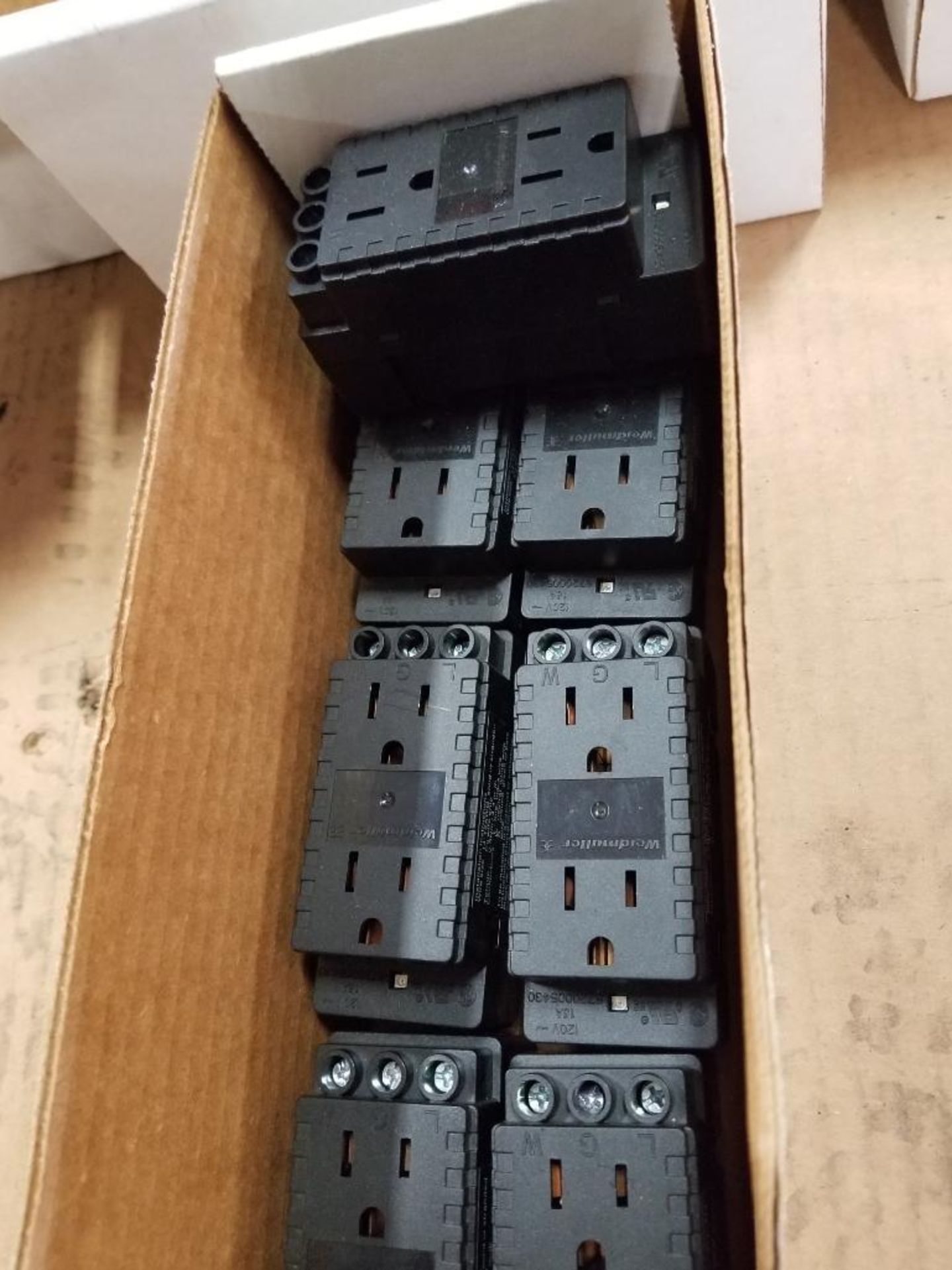 Assorted electrical Weidmuller 9909795Q-130315-D plug modules. - Image 3 of 6