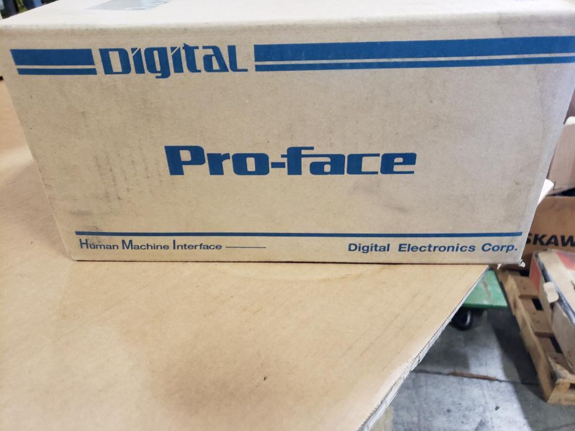 Digital Electronics Corp Pro-Face AGP3500-T1-D24 operator interface panel. New in box. - Image 2 of 6