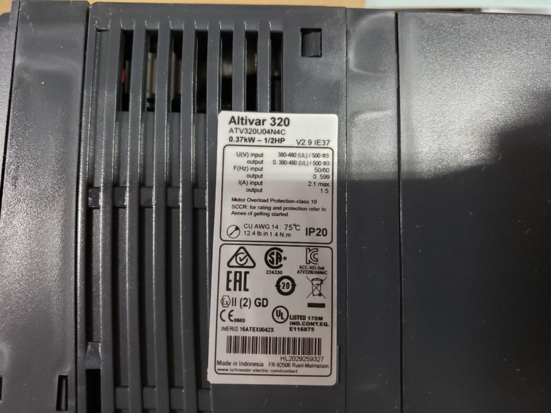 Schneider Electric Altivar ATV320U04N4C ac speed drive. 0.37kw, 1/2HP, 280-500V, 3PH. - Image 6 of 7