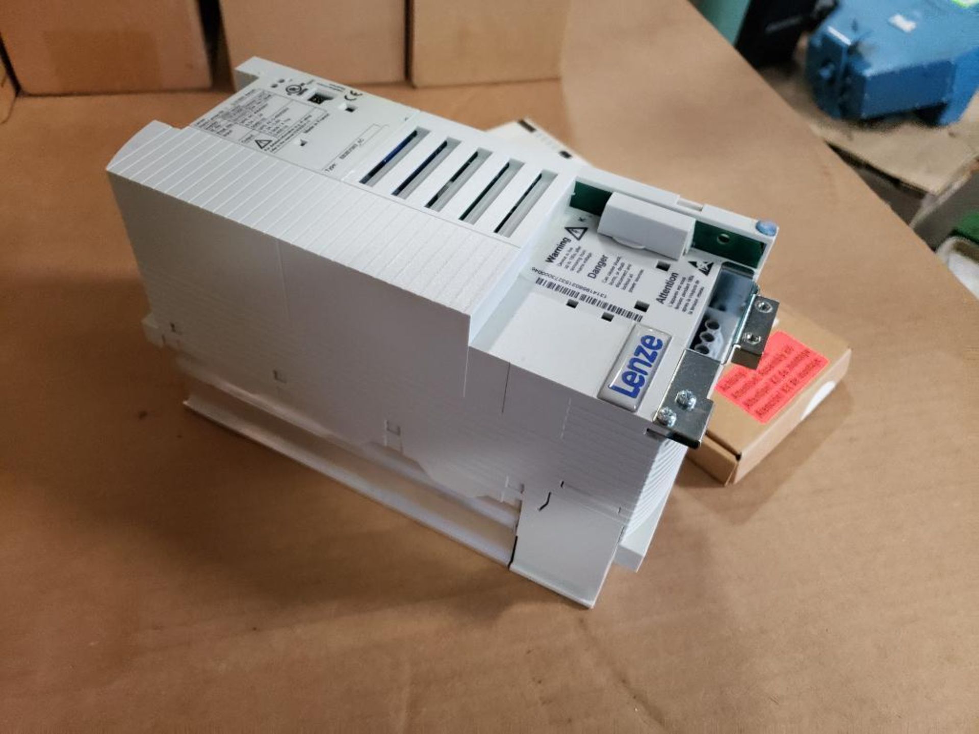 Lenze frequency inverter 13141956. 8200 vector, 3PH, 400V, 3.0kW. - Image 9 of 9