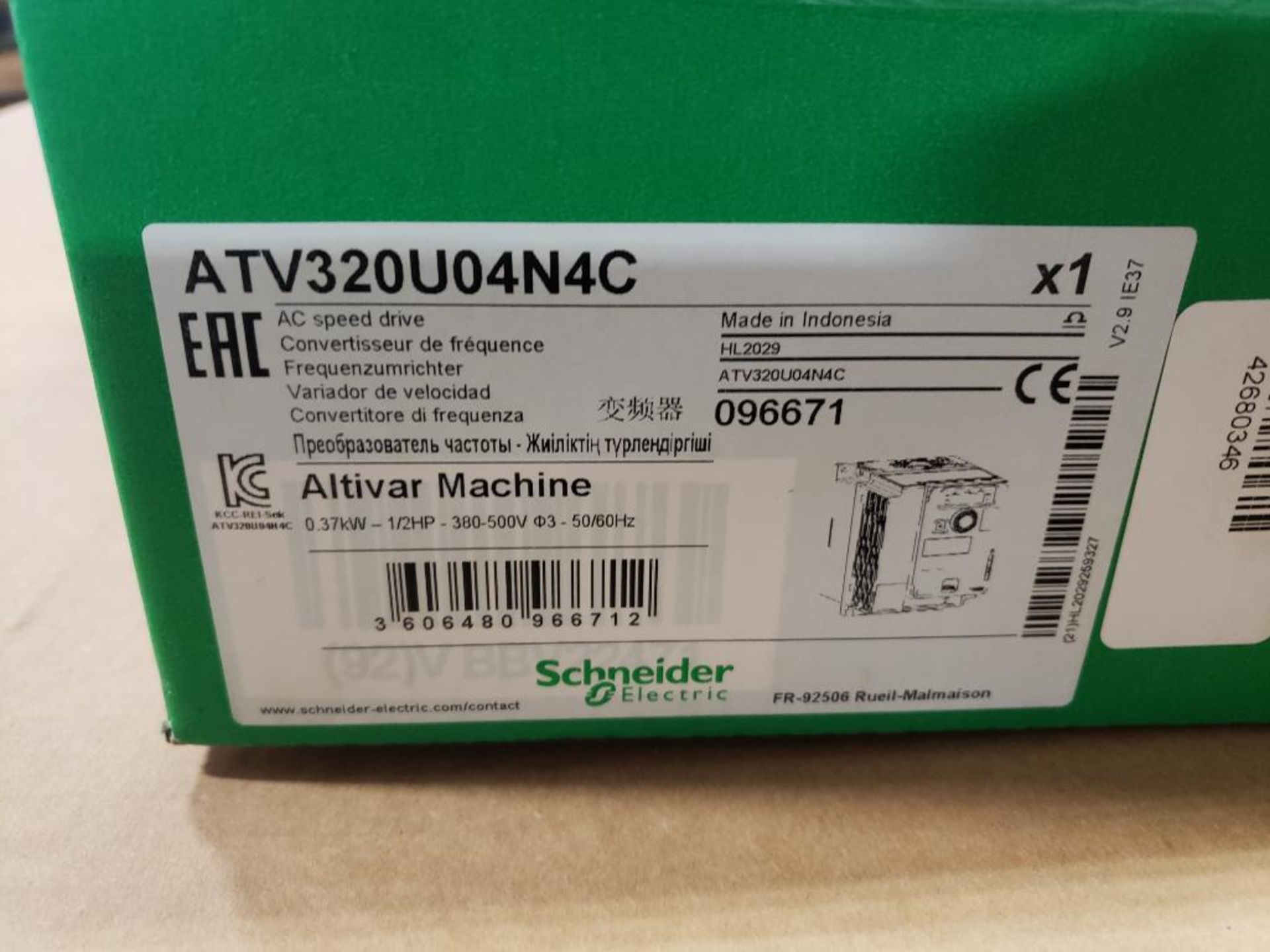 Schneider Electric Altivar ATV320U04N4C ac speed drive. 0.37kw, 1/2HP, 280-500V, 3PH. - Image 4 of 7