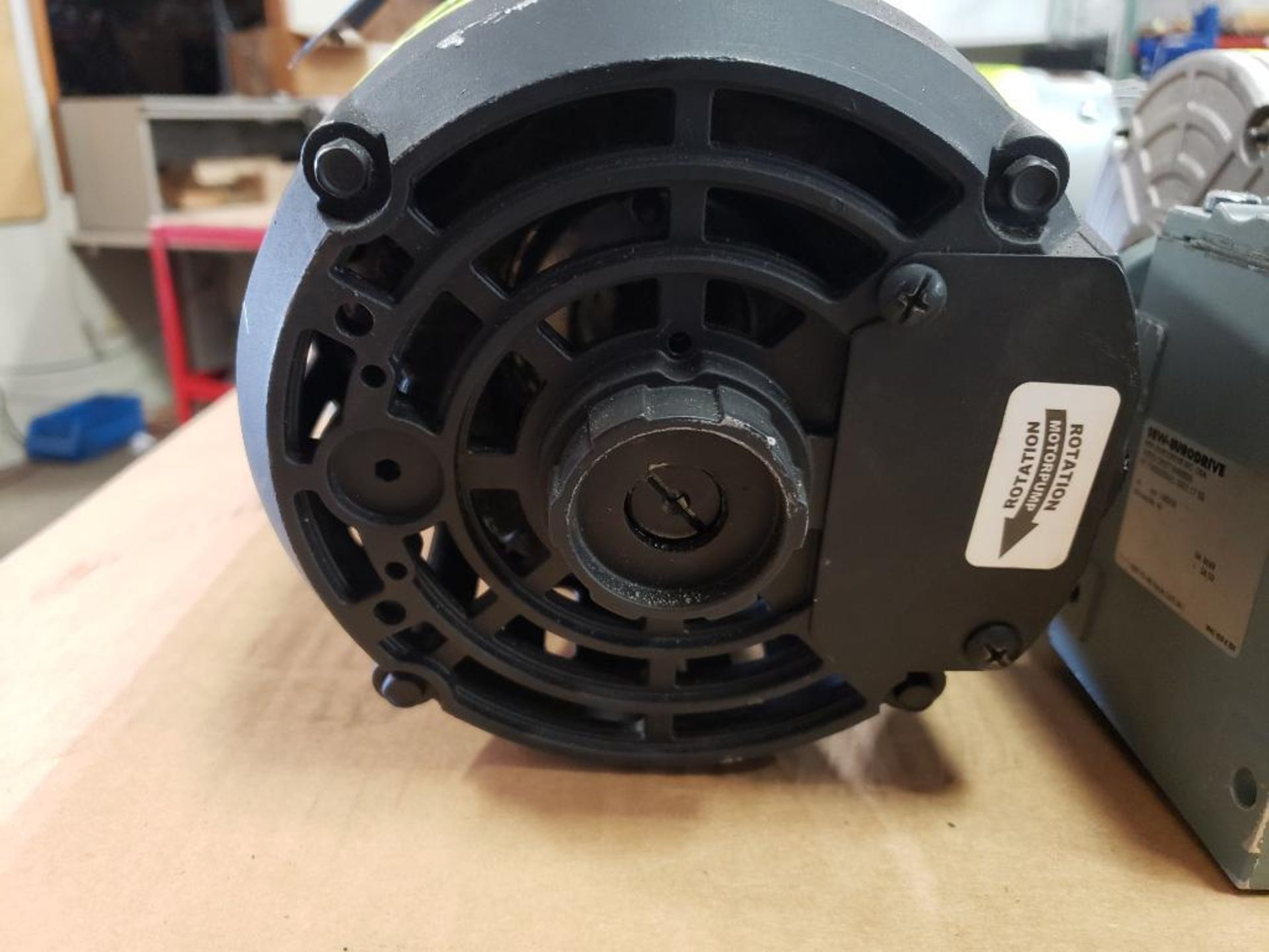 3/4HP WEG motor 10063936. 3PH, 208-230/460V, 3455RPM, E56J-Frame. - Image 6 of 6