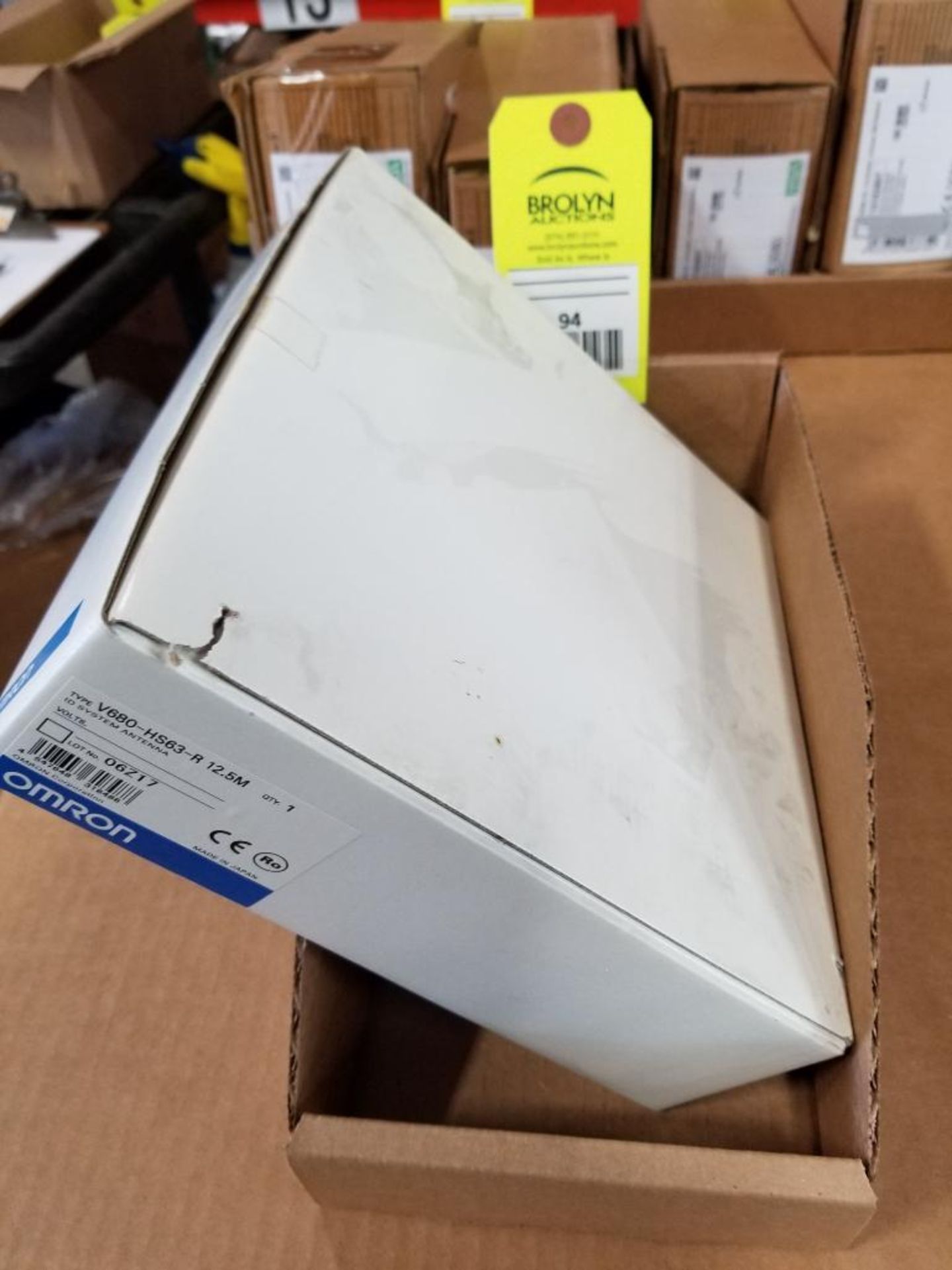 Omron system antenna. Model V680-HS63-R 12.5M. New in box.