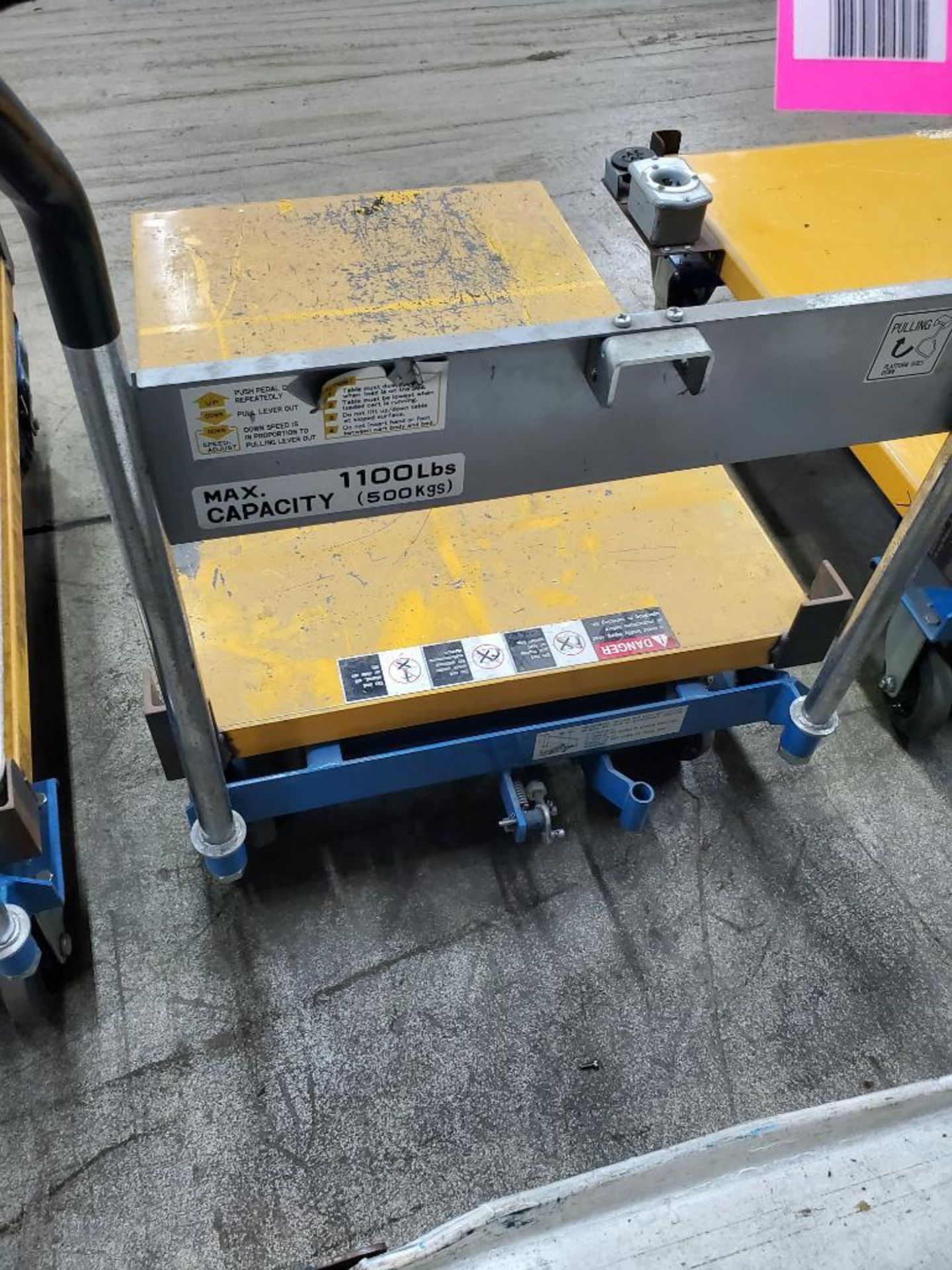 Southworth Dandy mobile scissor lift table. 1100lb capacity. Model UDA-500. - Image 2 of 2