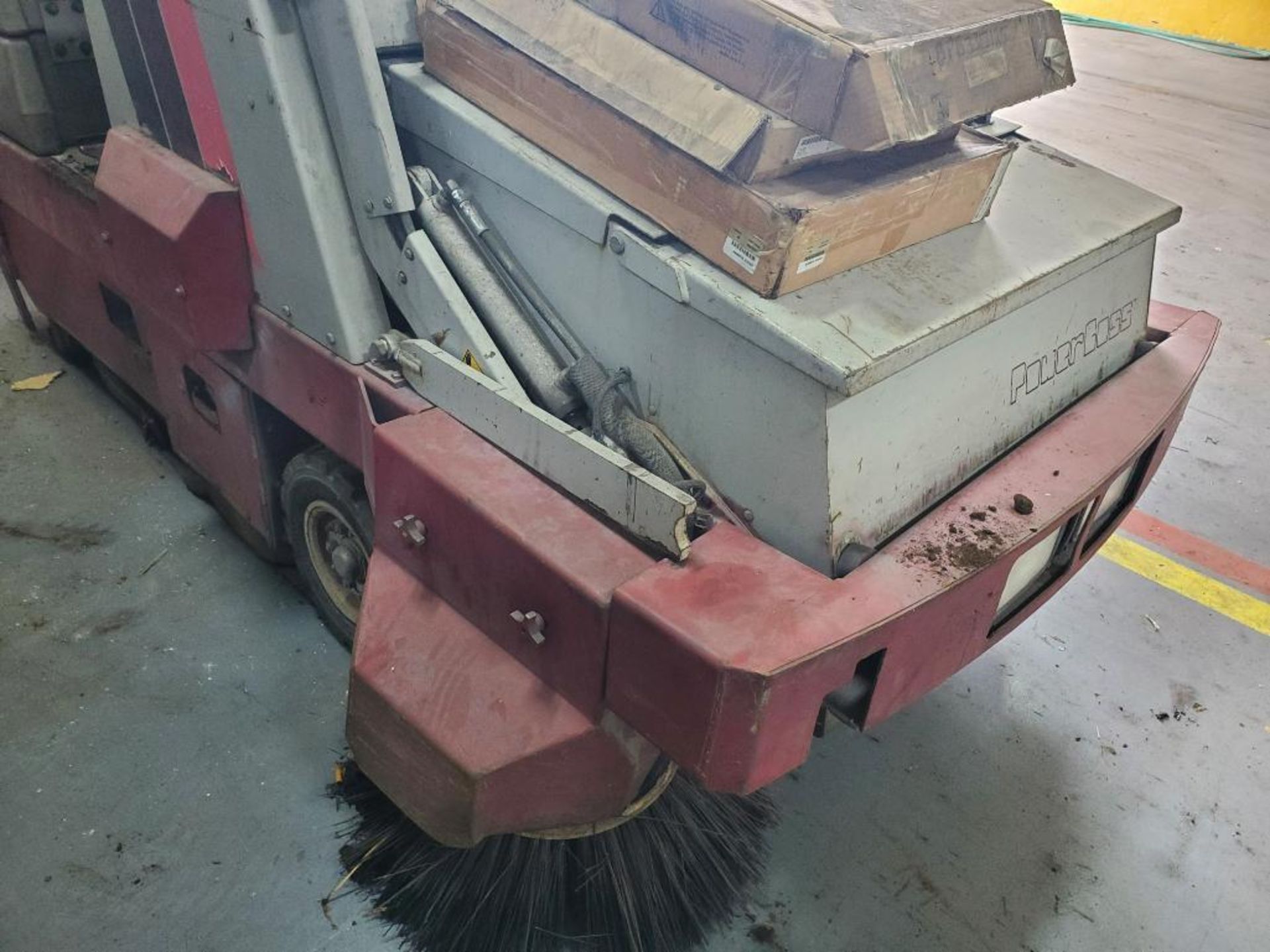 LP Powerboss ride on floor scrubber. Model TSS/82. Serial number 9593117. - Image 5 of 13