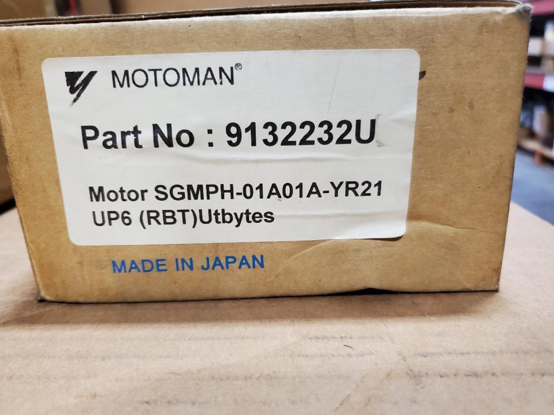 Yaskawa ac servo motor SGMPH-01A1A-YR22. New in box. - Image 6 of 6