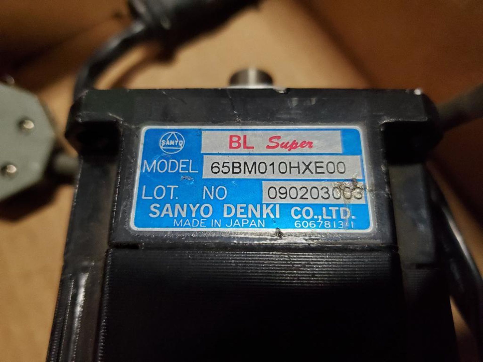 Sanyo BL Super servo motor 65BM010HXE00. - Image 4 of 5