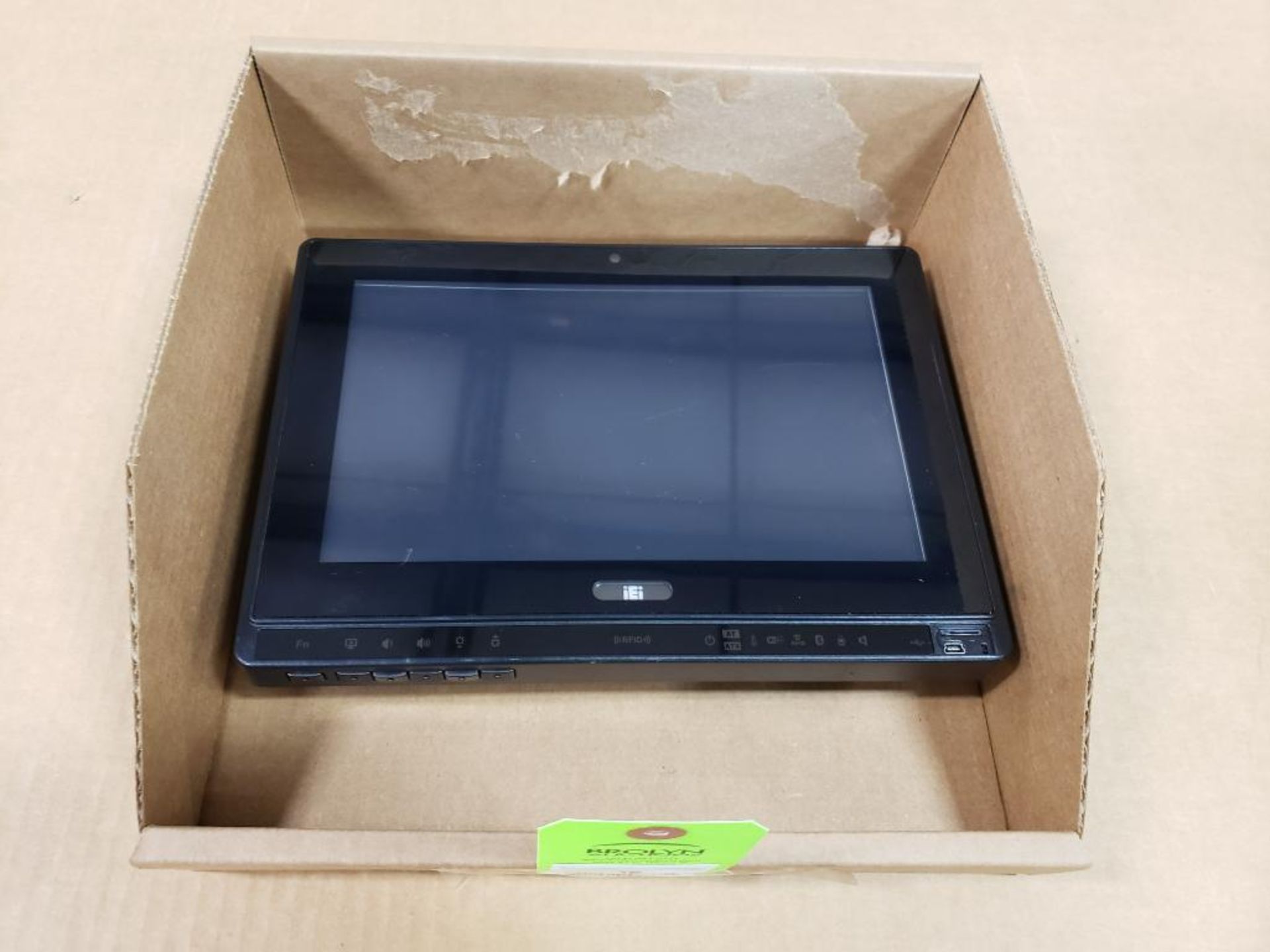 iEi monitor. Model AFL2-W10A-N28.