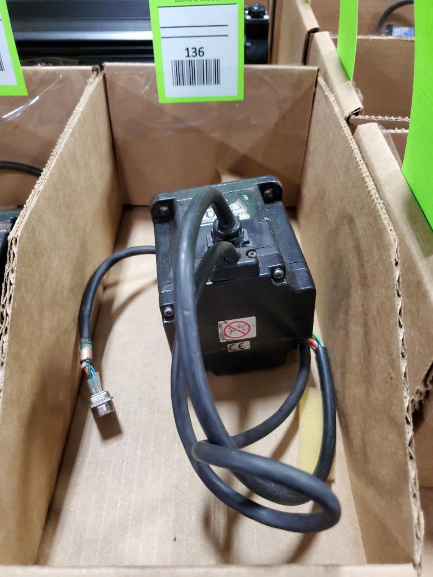 Yaskawa AC servo motor SGMP-04V314T.